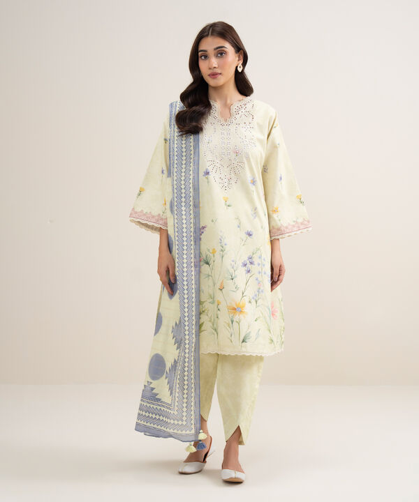 3 Piece - Embroidered Zari Lawn Suit