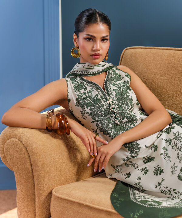 3 Piece - Embroidered Lawn Suit