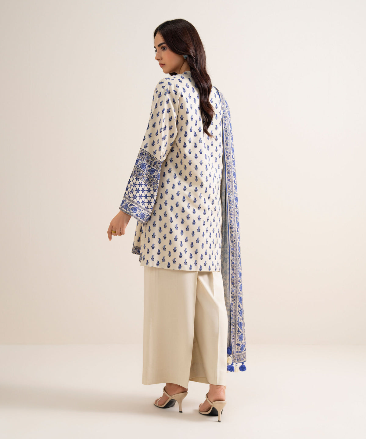3 Piece - Embroidered Linen Suit 3PEDYS26V856