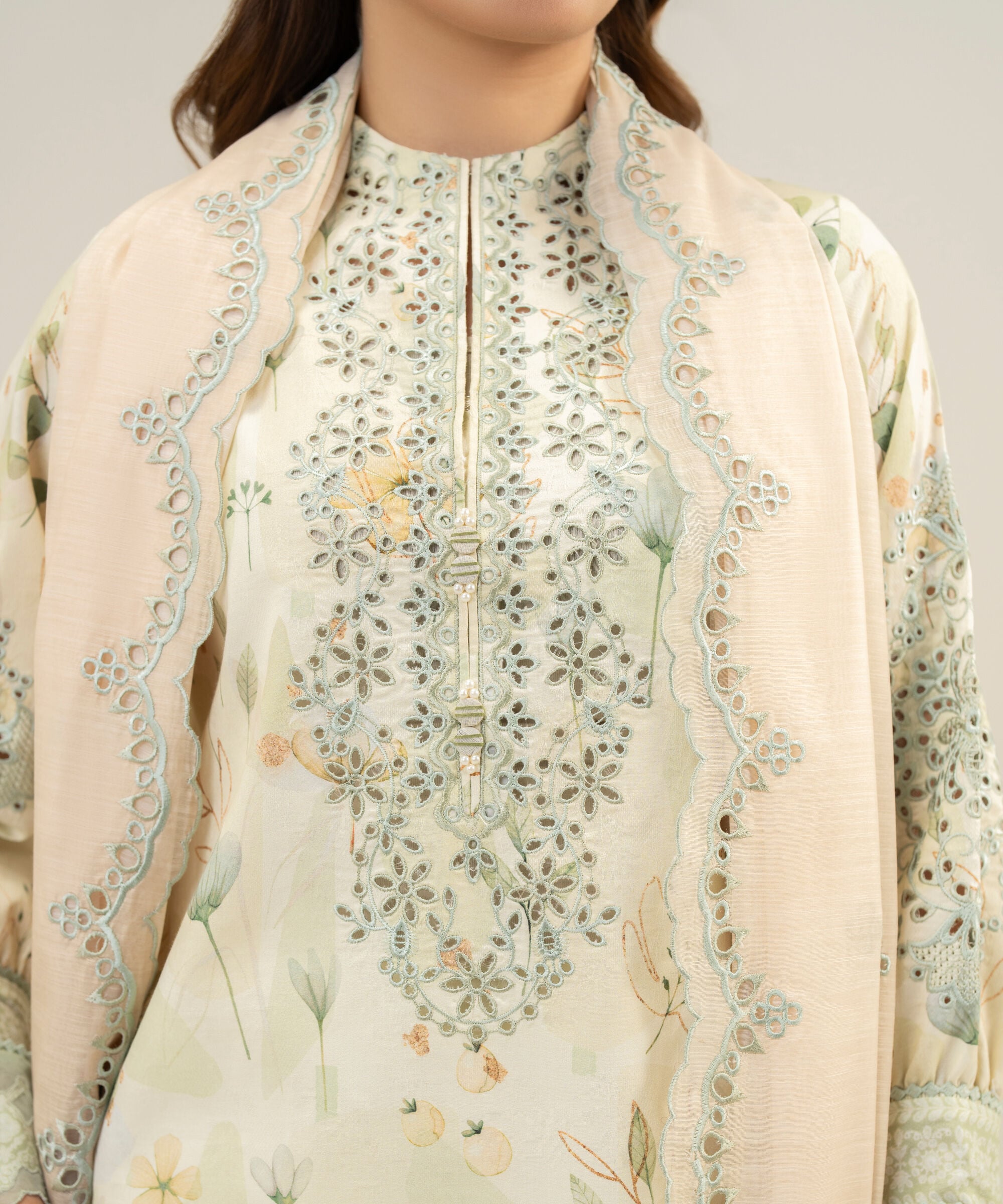 3 Piece - Embroidered Jacquard Suit