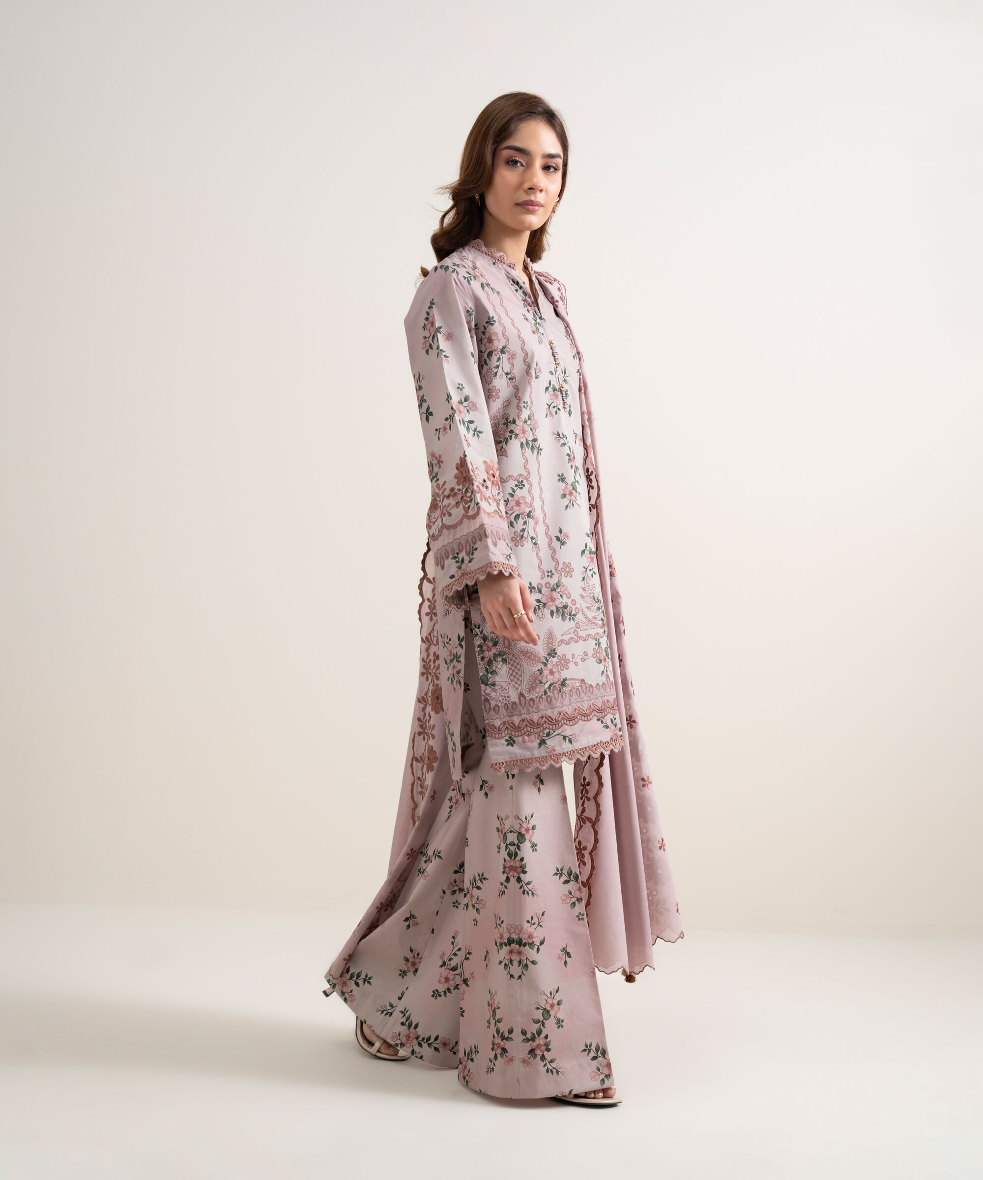 3 Piece - Embroidered Lawn Suit