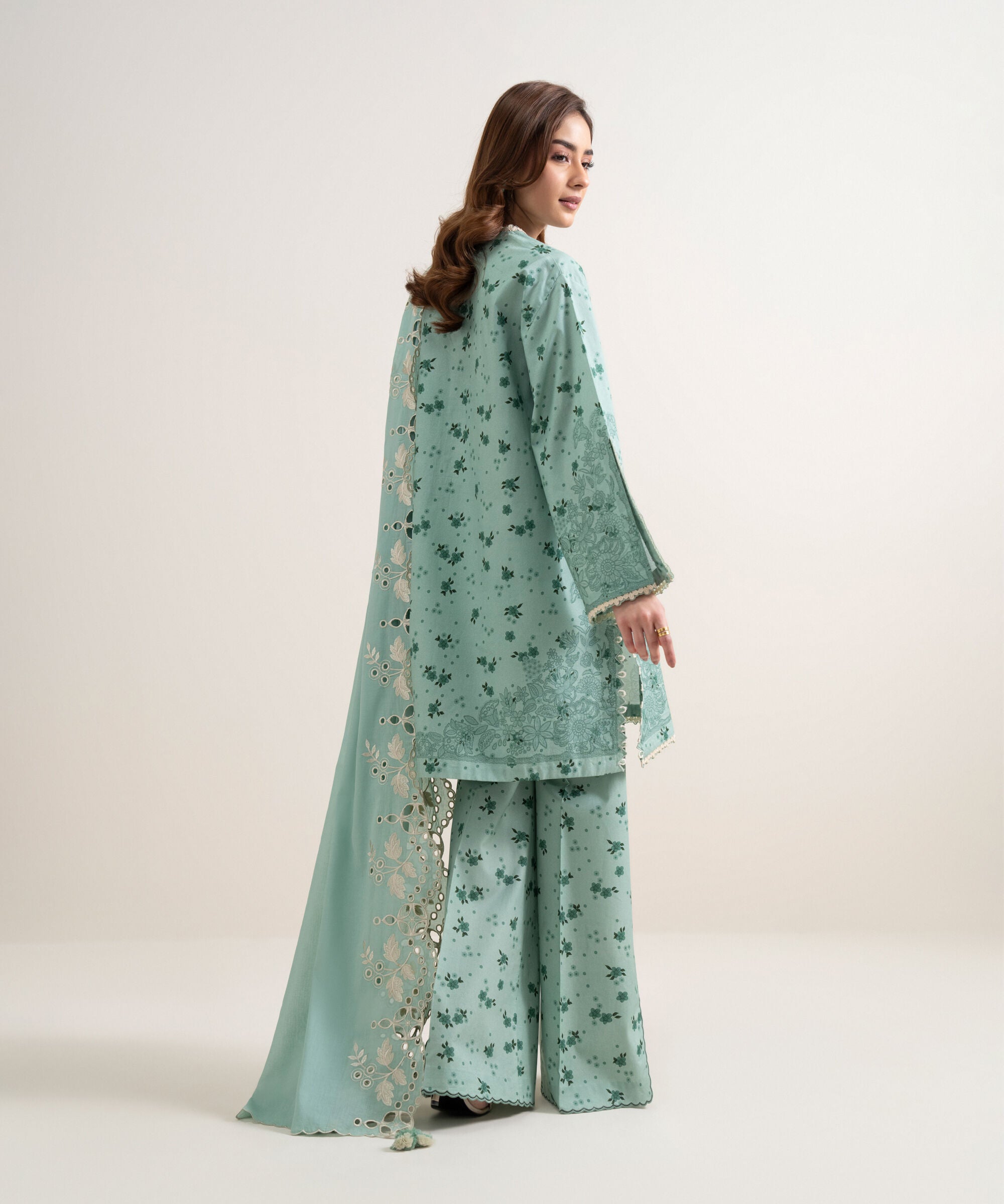 3 Piece - Embroidered Lawn Suit