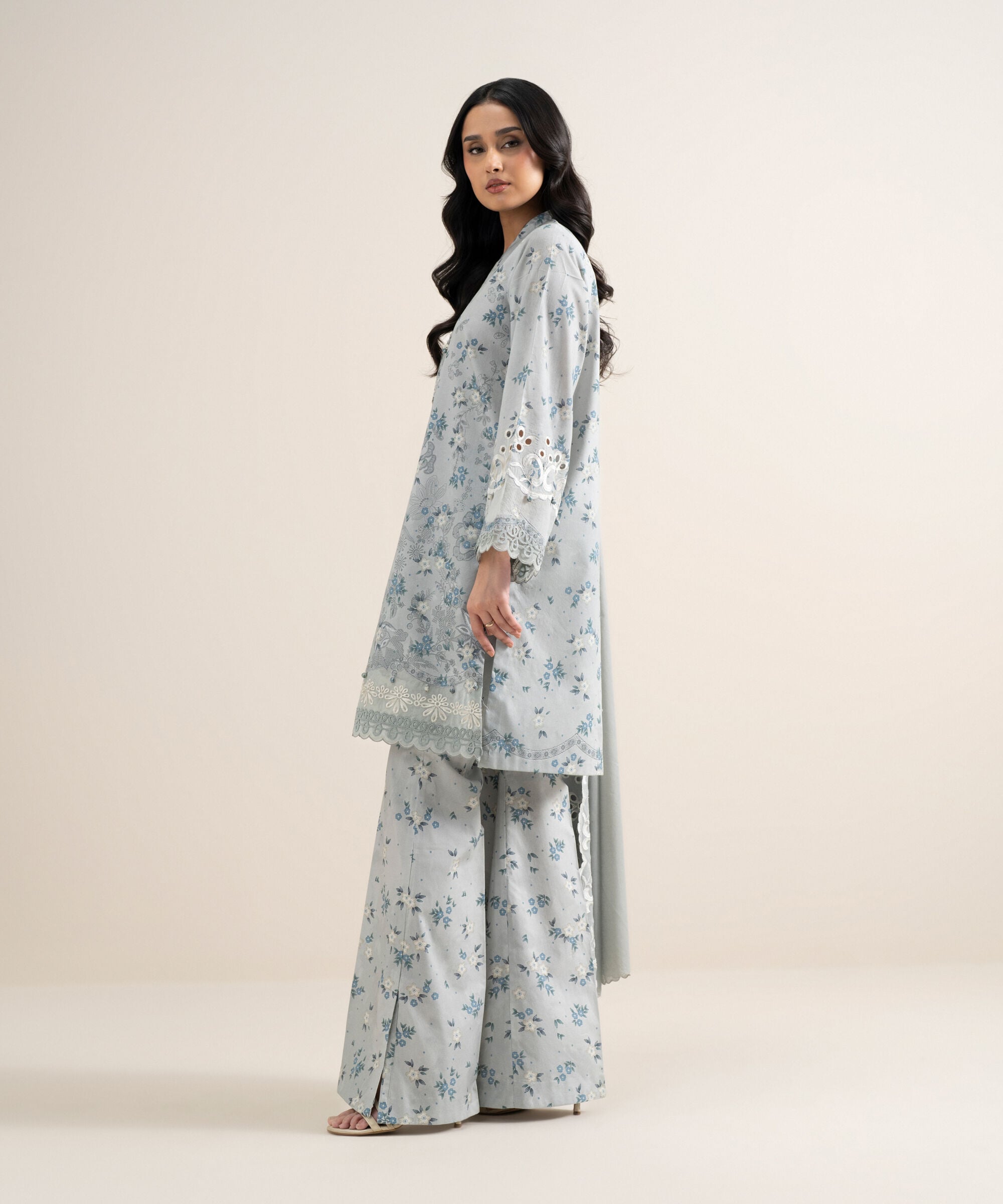 3 Piece - Embroidered Lawn Suit