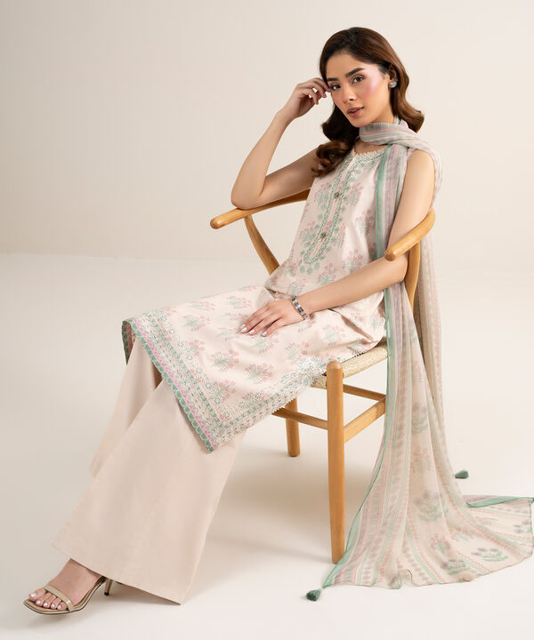 3 Piece - Embroidered Lawn Suit
