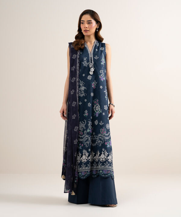 3 Piece - Embroidered Lawn Suit