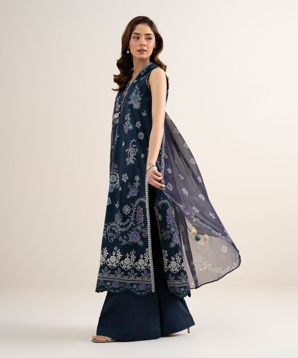 3 Piece - Embroidered Lawn Suit