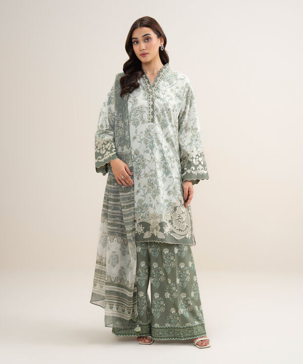 3 Piece - Embroidered Lawn Suit