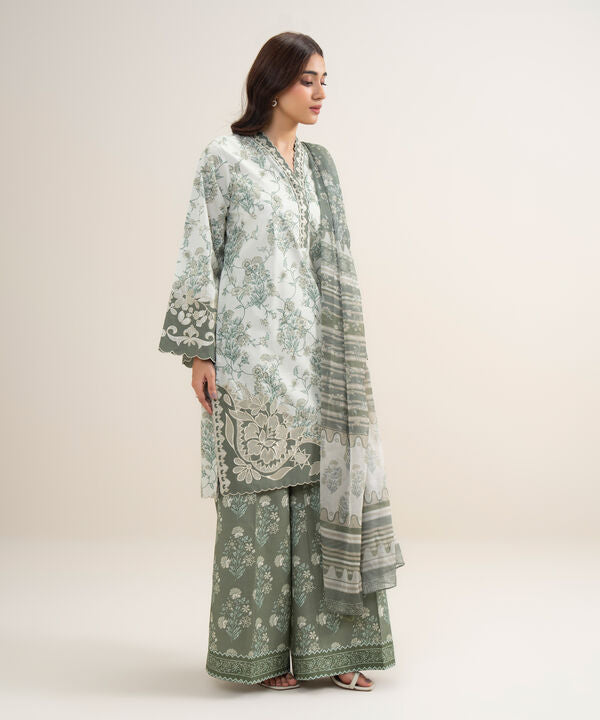 3 Piece - Embroidered Lawn Suit