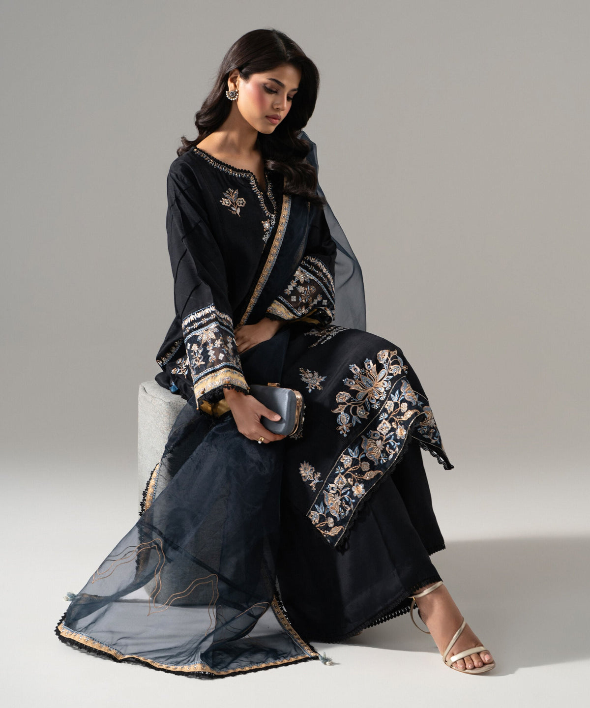 3 Piece - Embroidered Raw Silk Suit 3SFW26WMV105