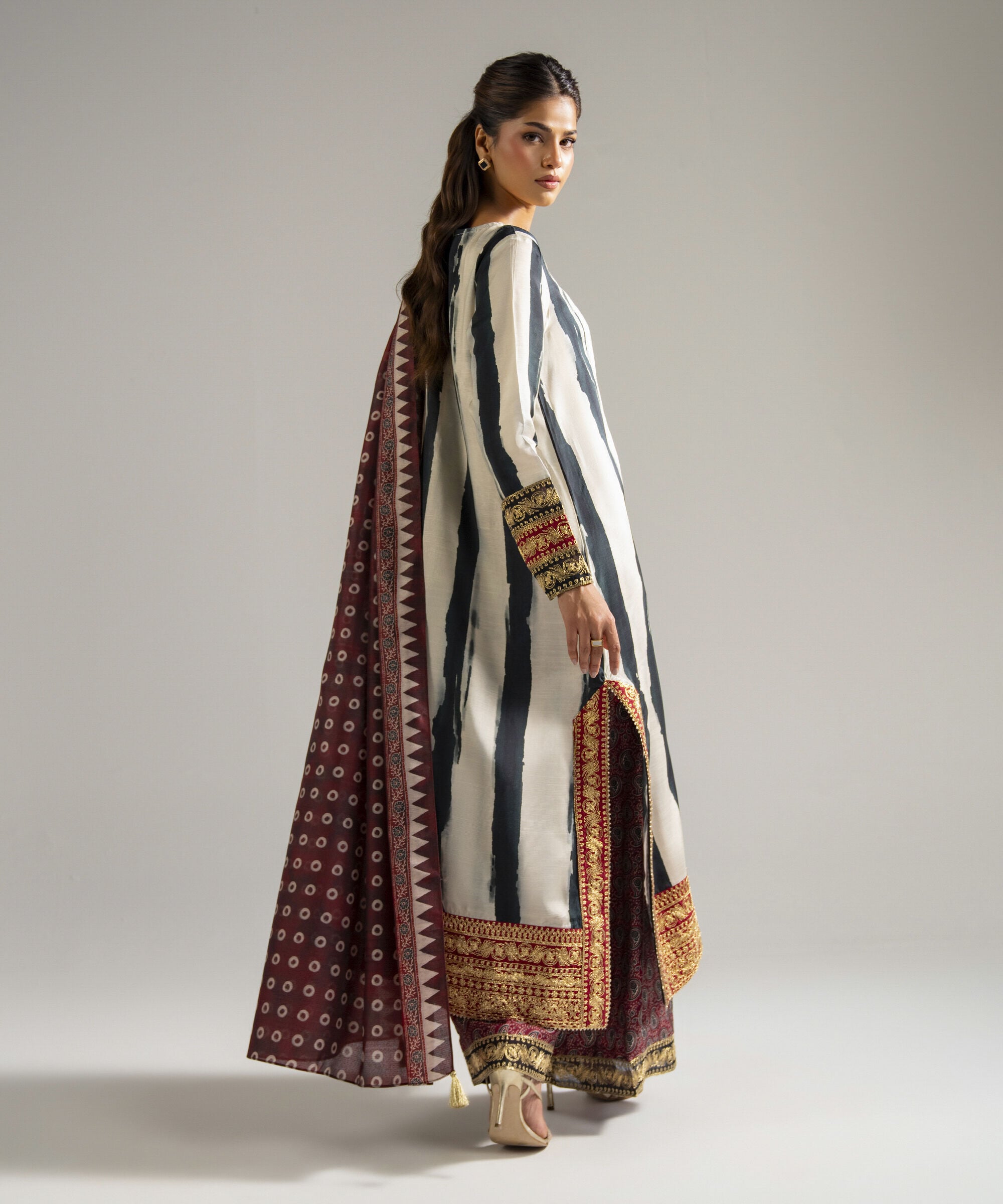 RTW 3 PC Suit 3SFW2FMHMV82
