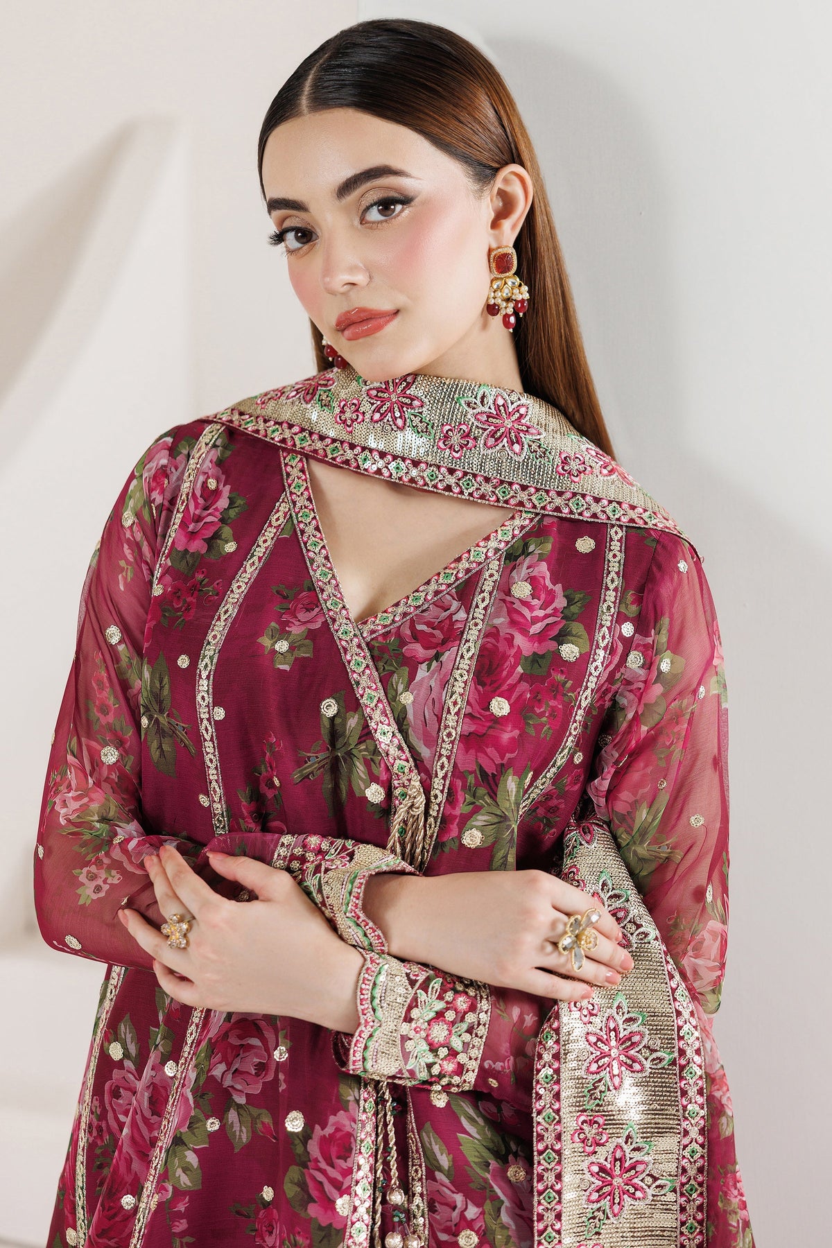 Farasha – Rouge Reign Style