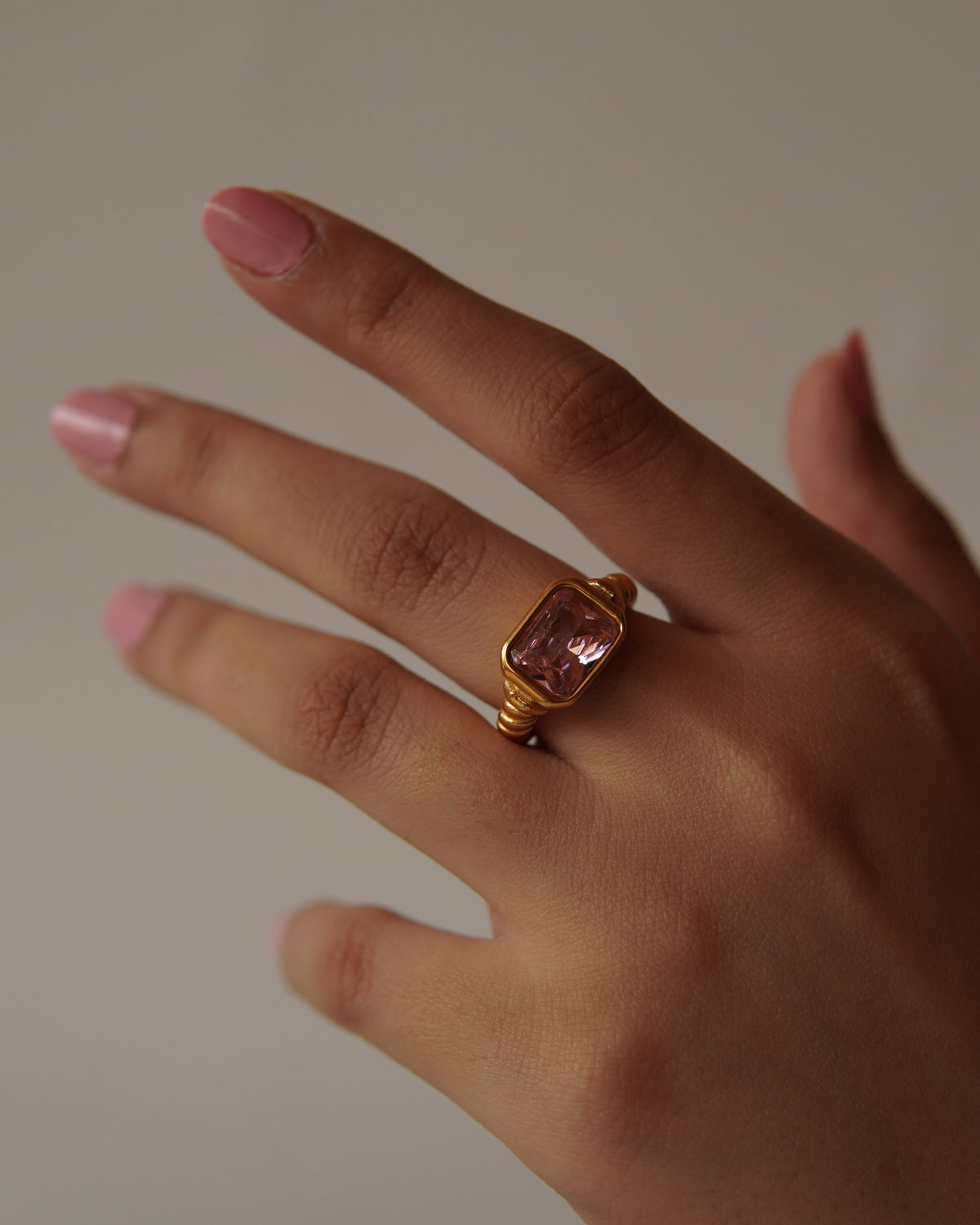 Blush Solitaire