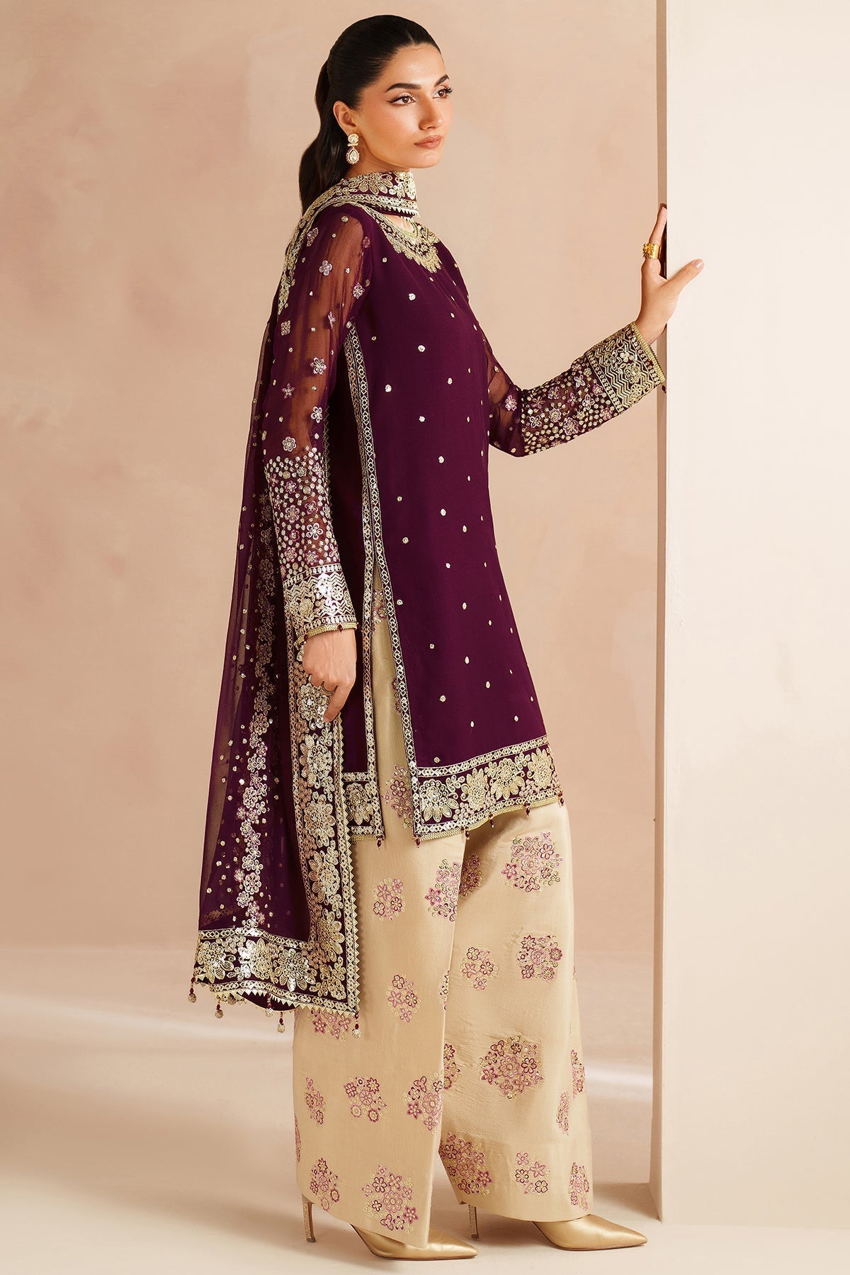 Farasha – Maple Glow Style