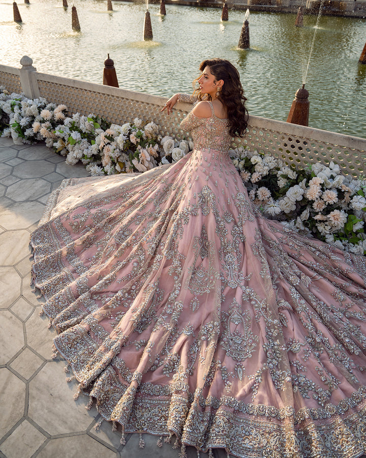 Faiza Saqlain – Aysana Style
