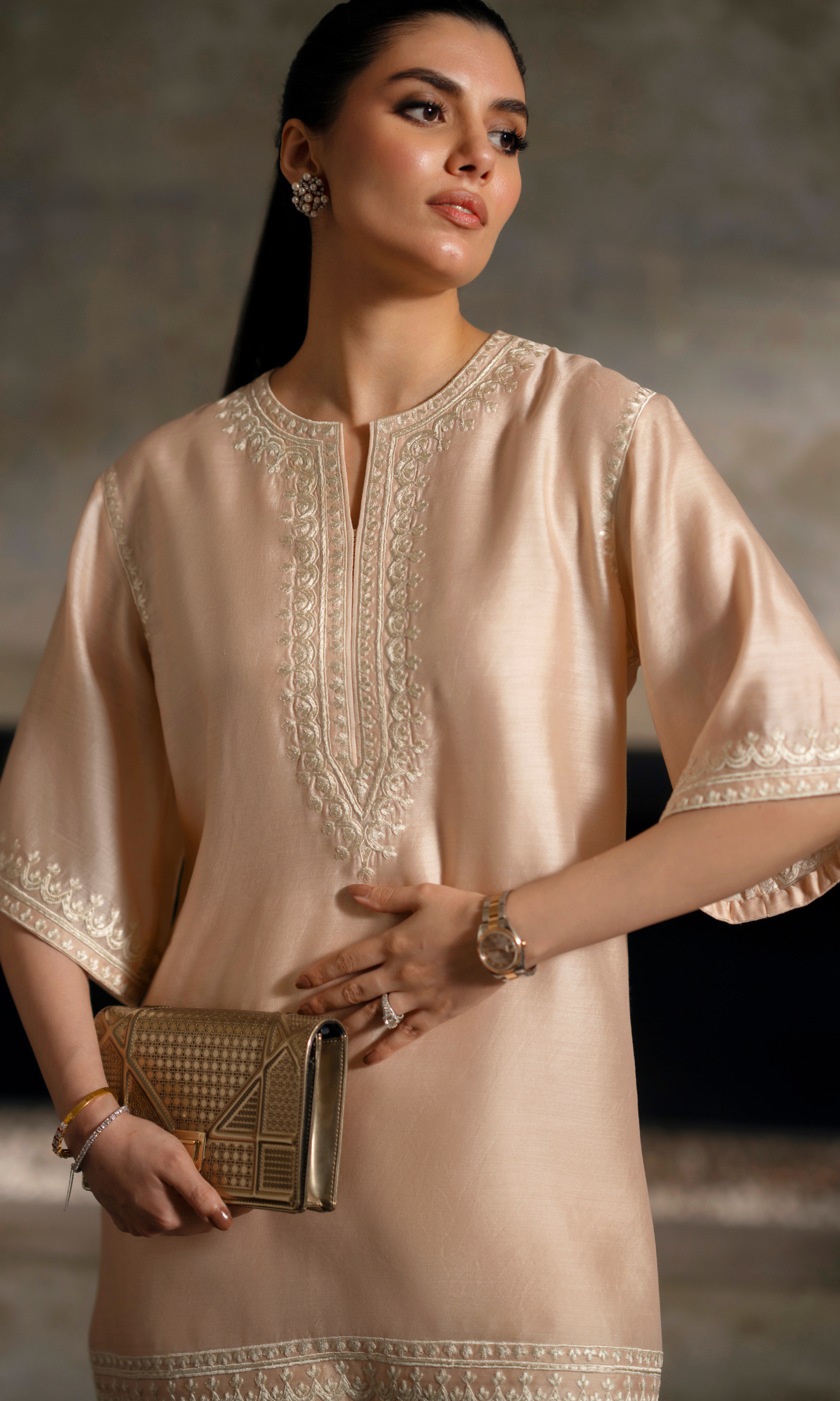 The Amira Set