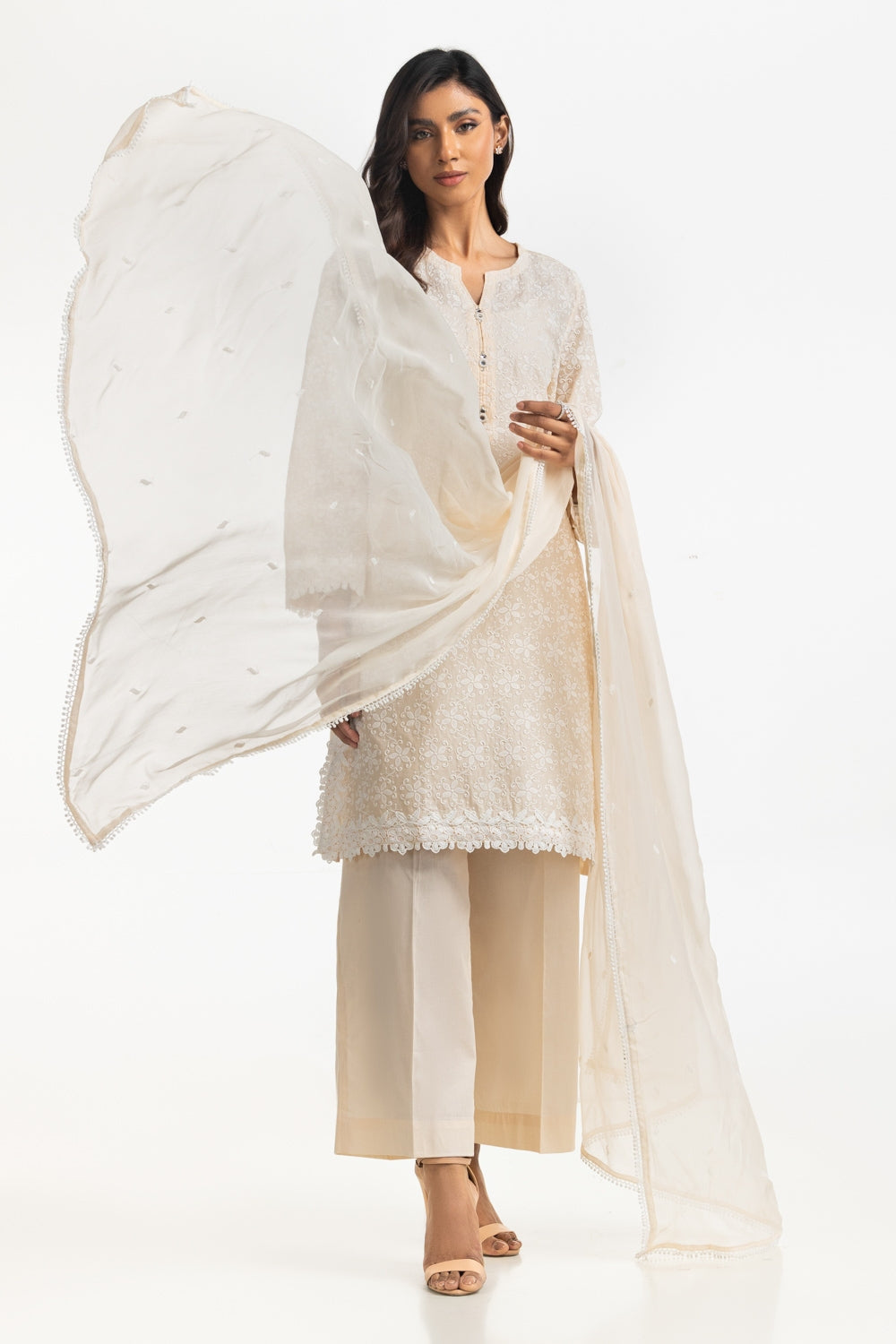 3PC Lawn Embroidered Suit