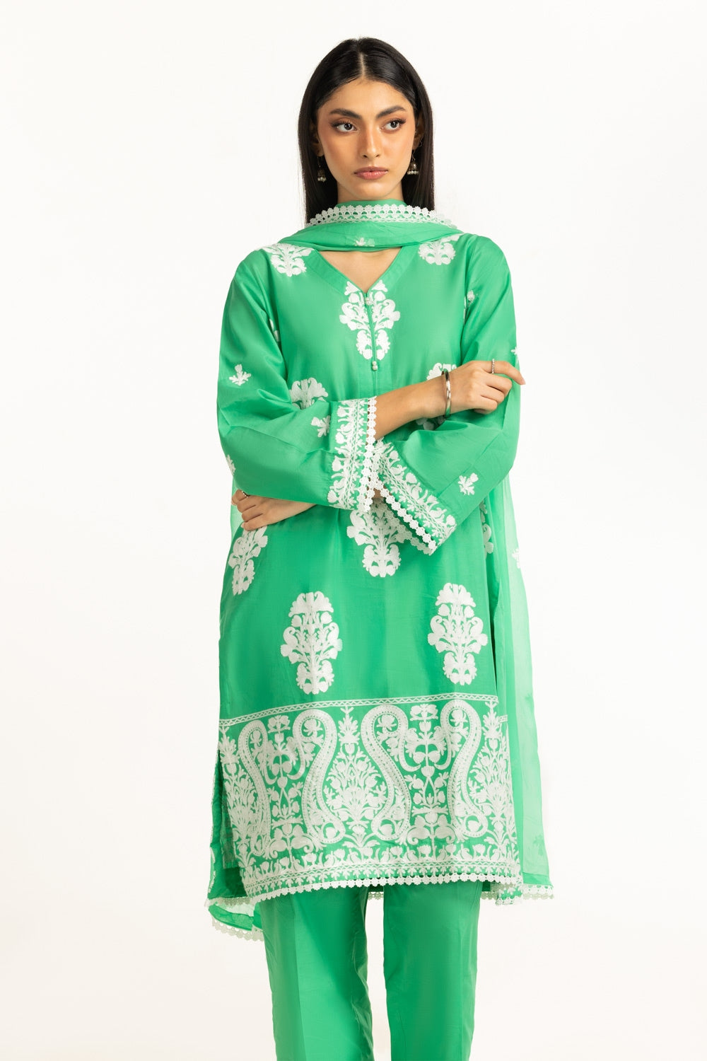 3Pc Lawn Embroidered Suit