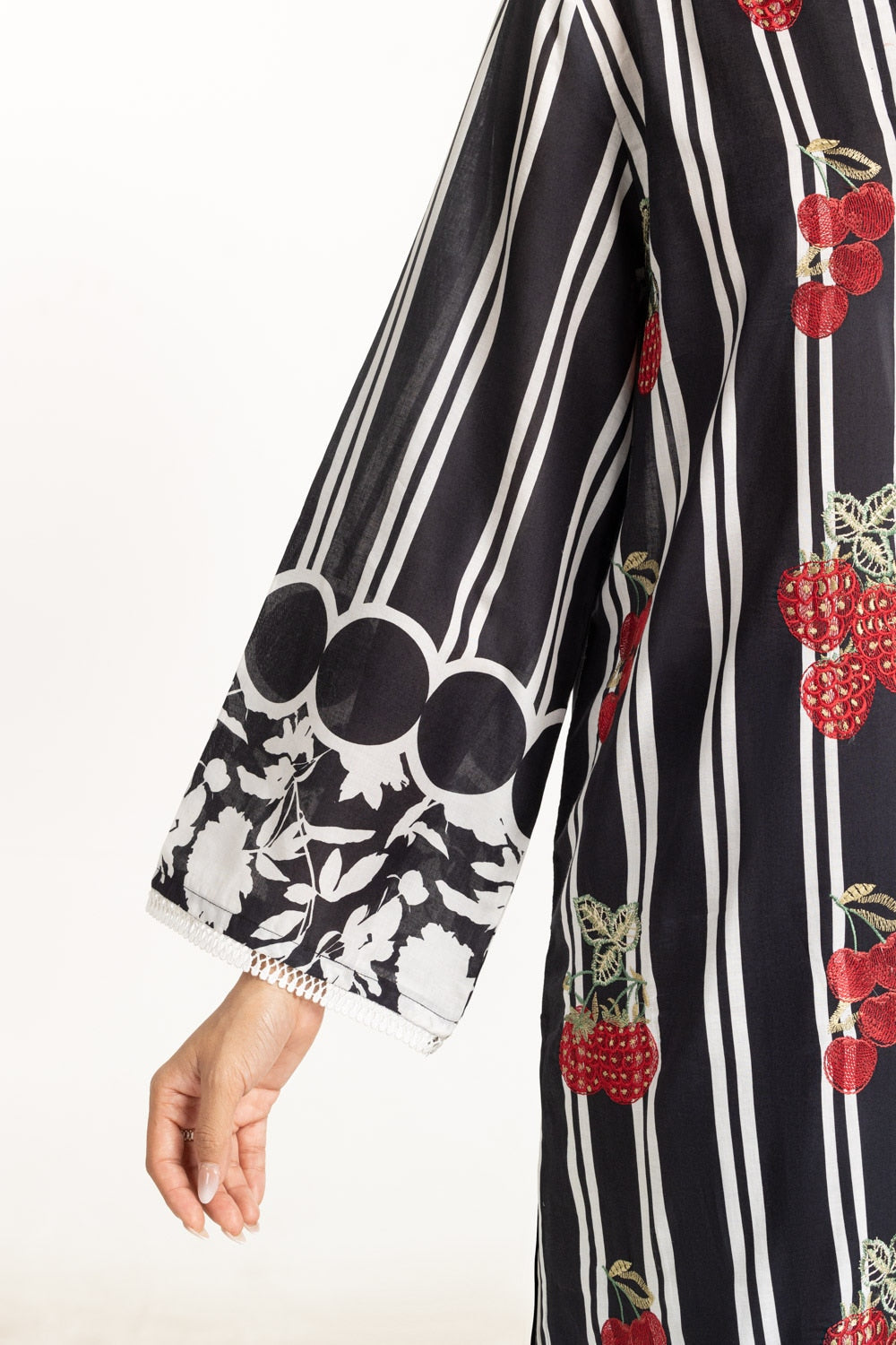 3PC Lawn Printed Suit With Embroidered
