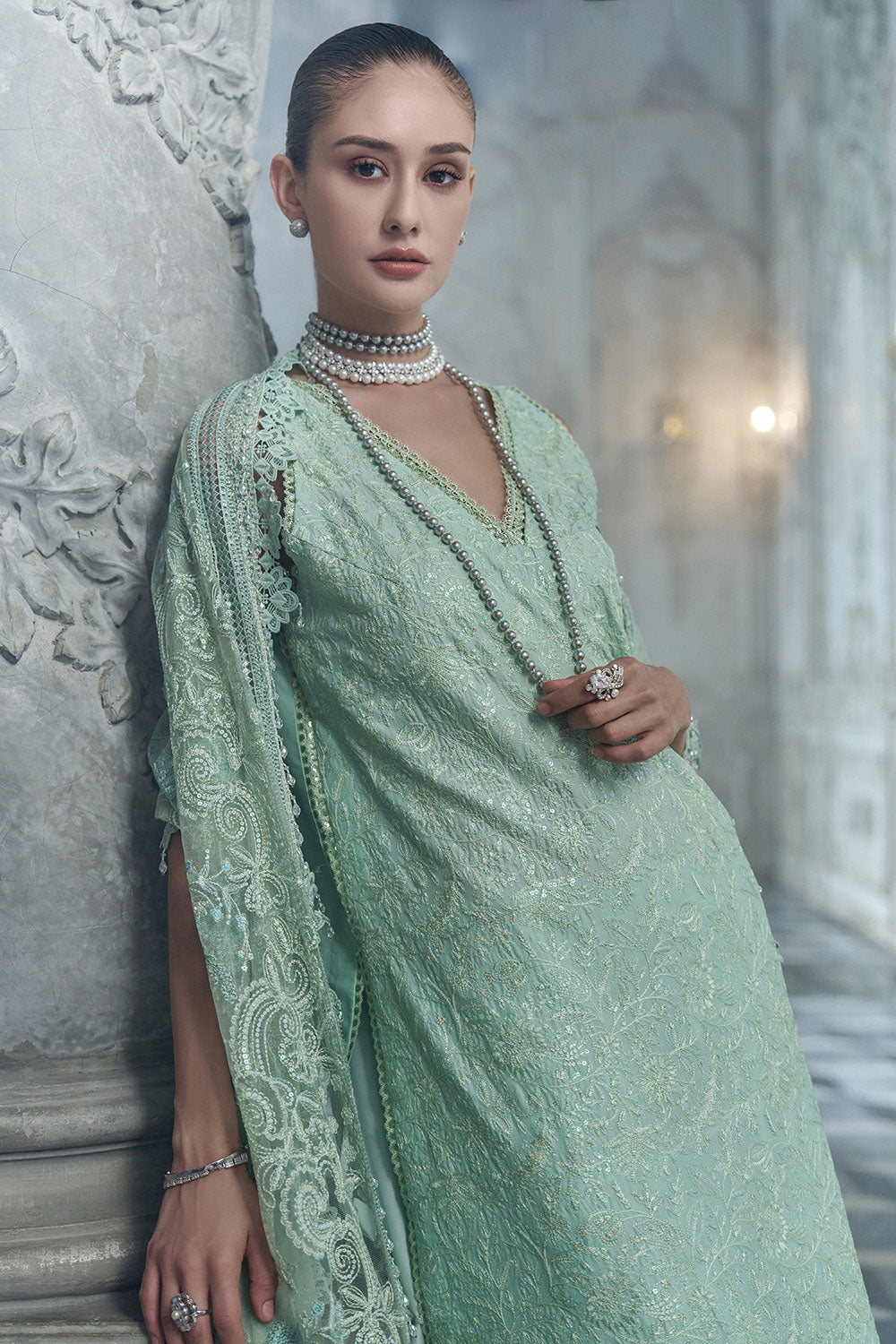Sobia Nazir – LEE26-4B Style