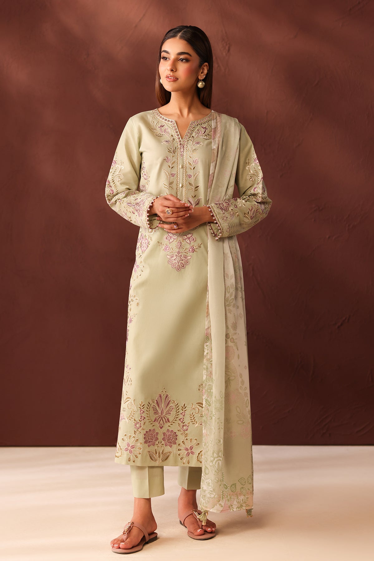 EMBROIDERED DOBBY LAWN SF-4482