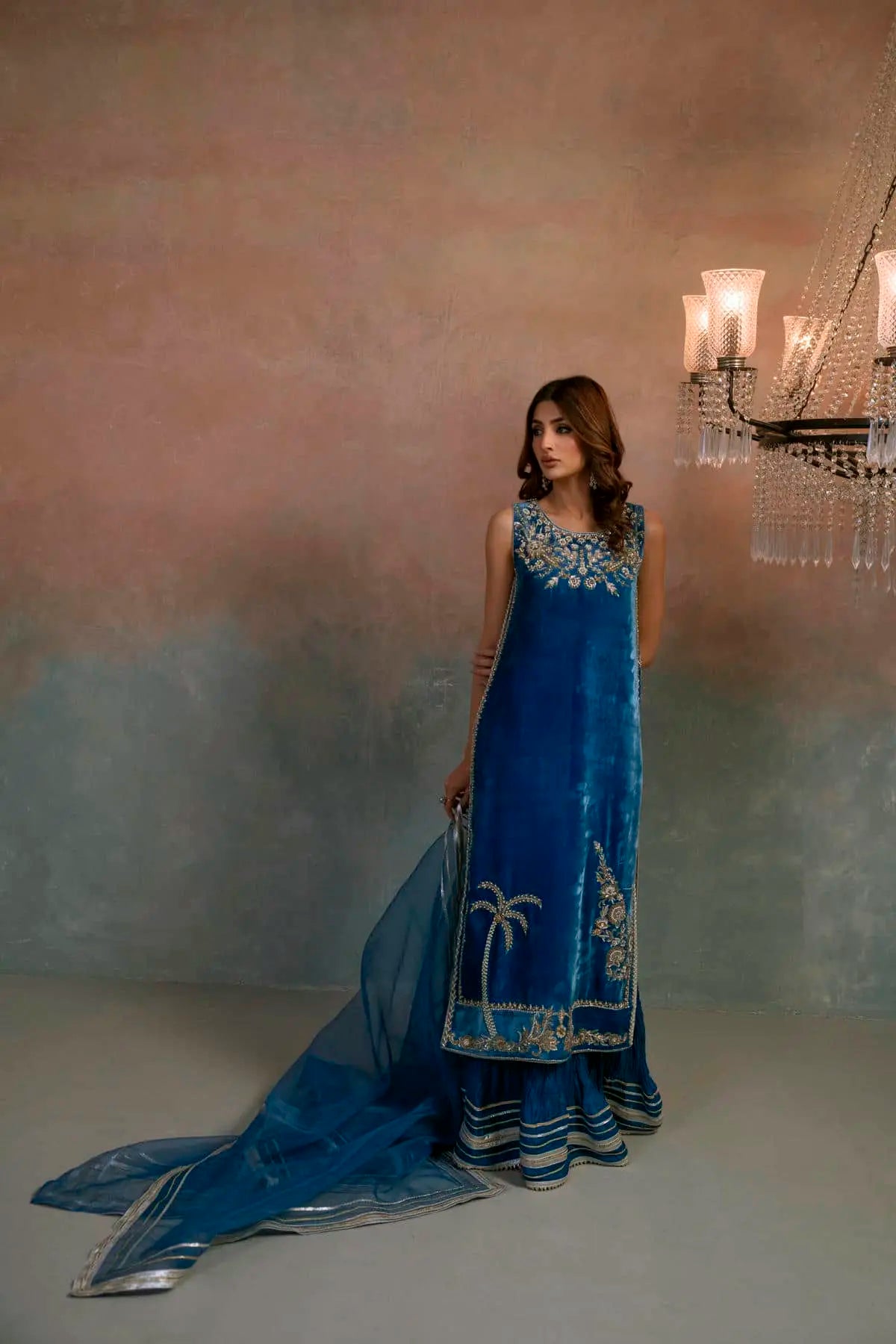 Velvet '25 - Dusky Dream