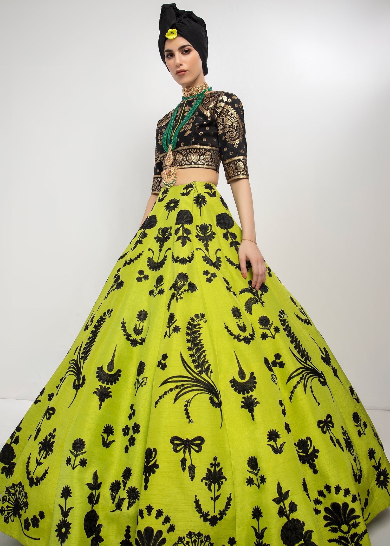 https://cdn.shopify.com/s/files/1/0078/7998/3170/products/40_f5afad22-d241-4f04-8e1e-05473ab66cfb.jpg?v=1614675708