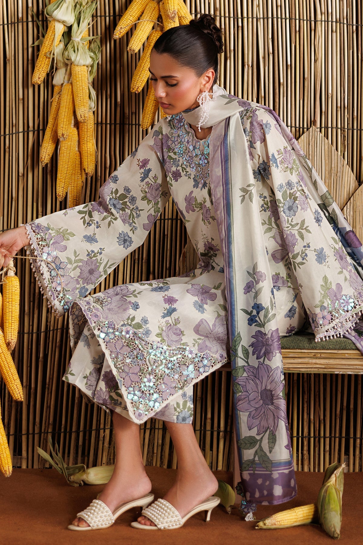 EMBROIDERED LAWN UF-4528