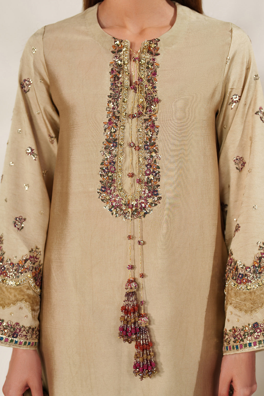 UE-617 Sheesha Silk