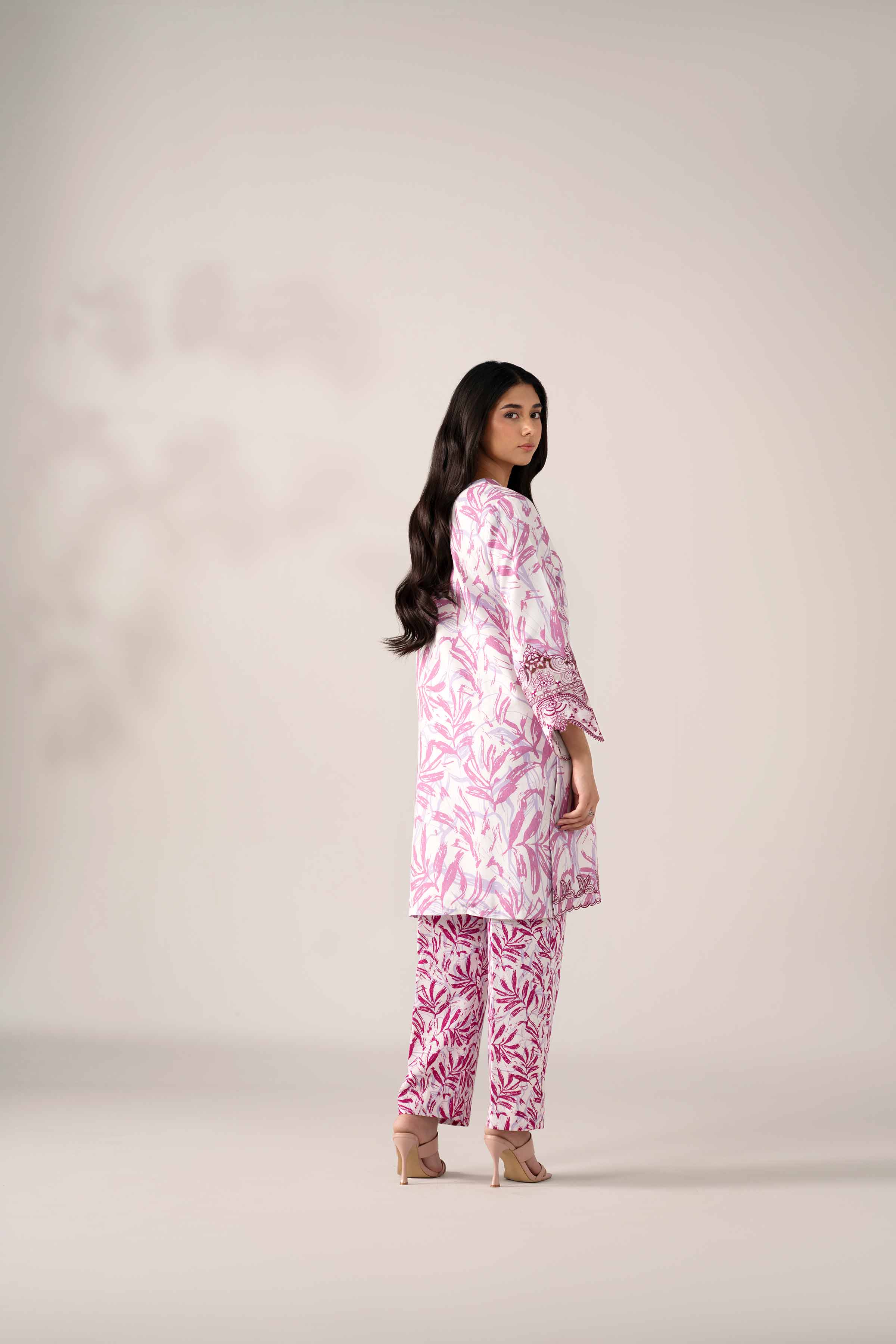 2 Piece - Printed Embroidered Suit - 42502811