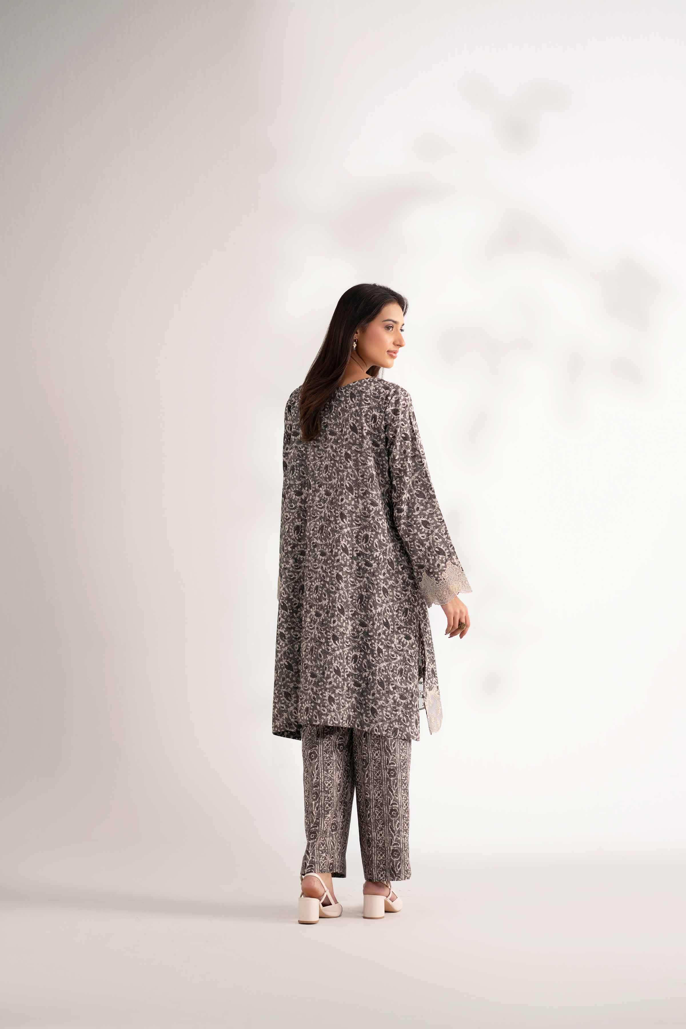 2 Piece - Printed Embroidered Suit - 42502817