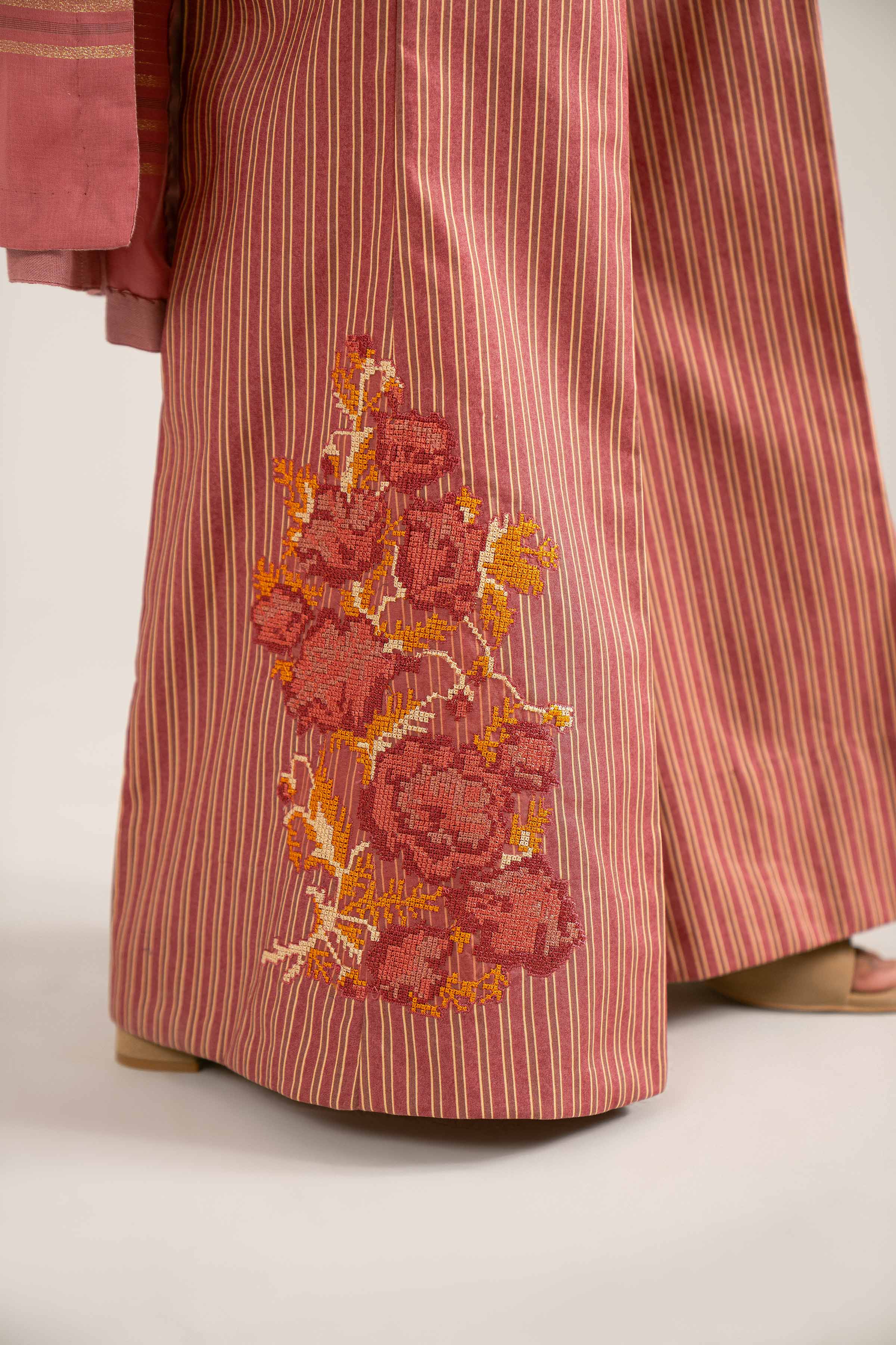 3 Piece - Printed Embroidered Suit - 42502844