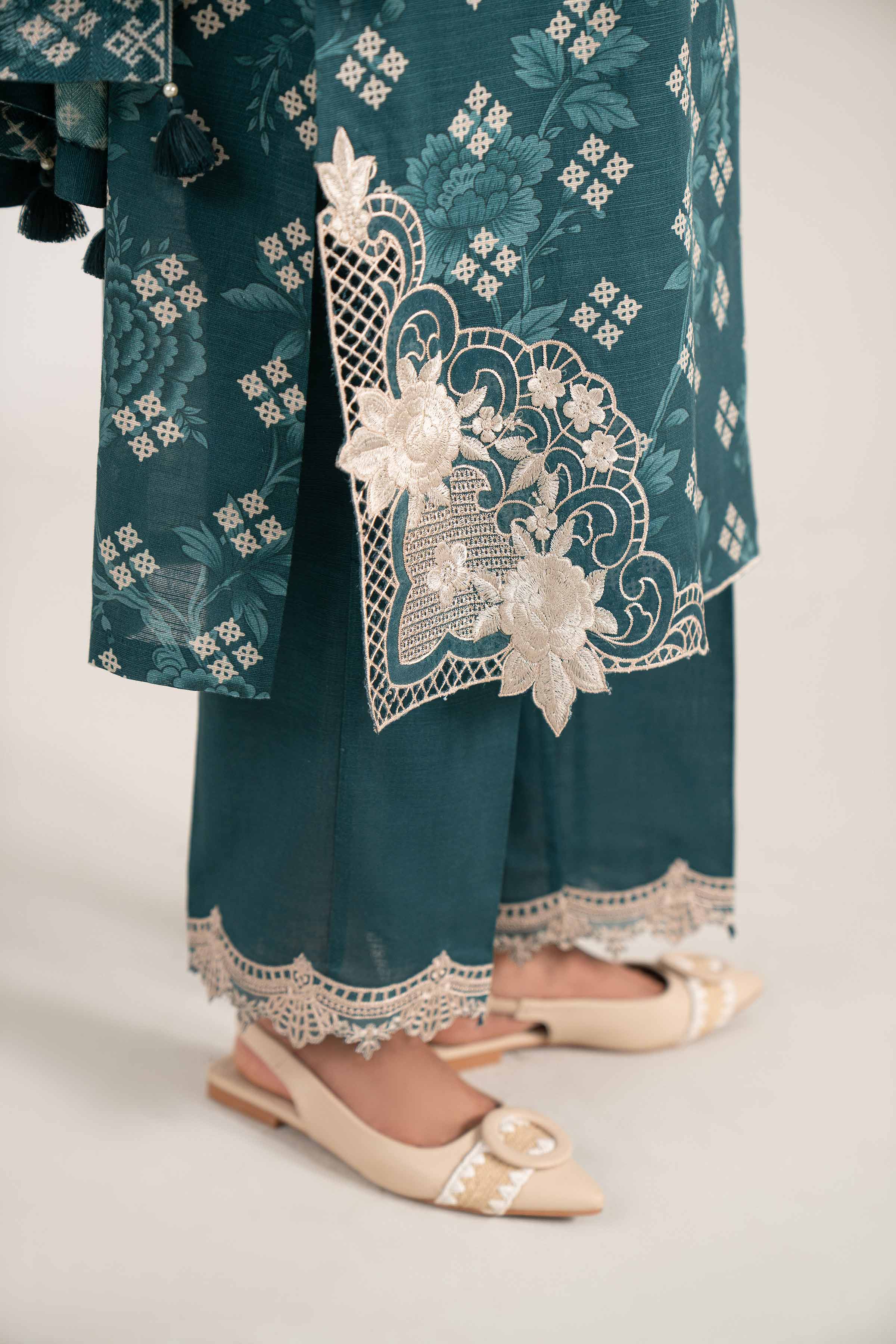 3 Piece - Printed Embroidered Suit - 42502870