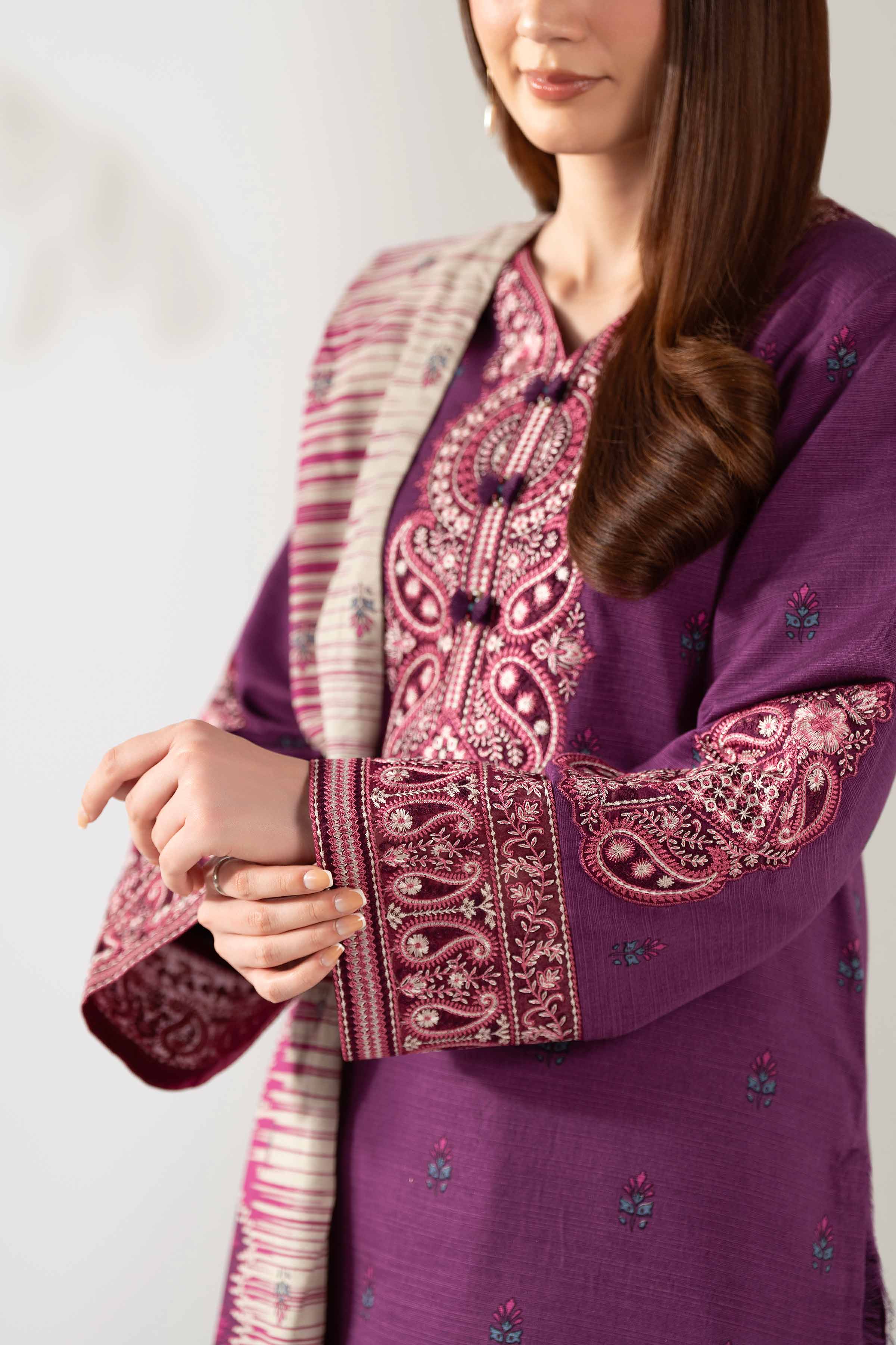 3 Piece - Printed Embroidered Suit - 42502940