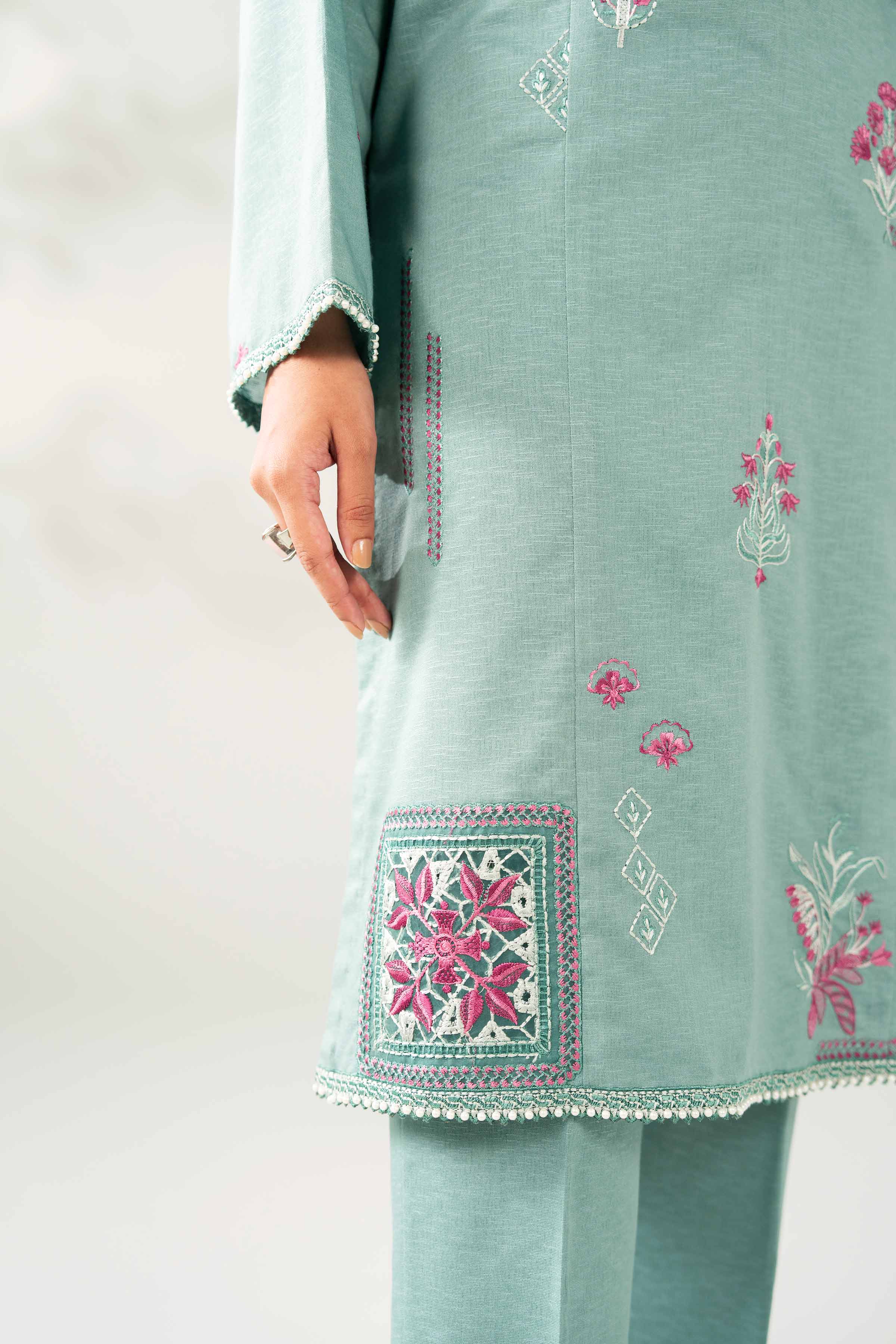 3 Piece - Printed Embroidered Suit - 42502954