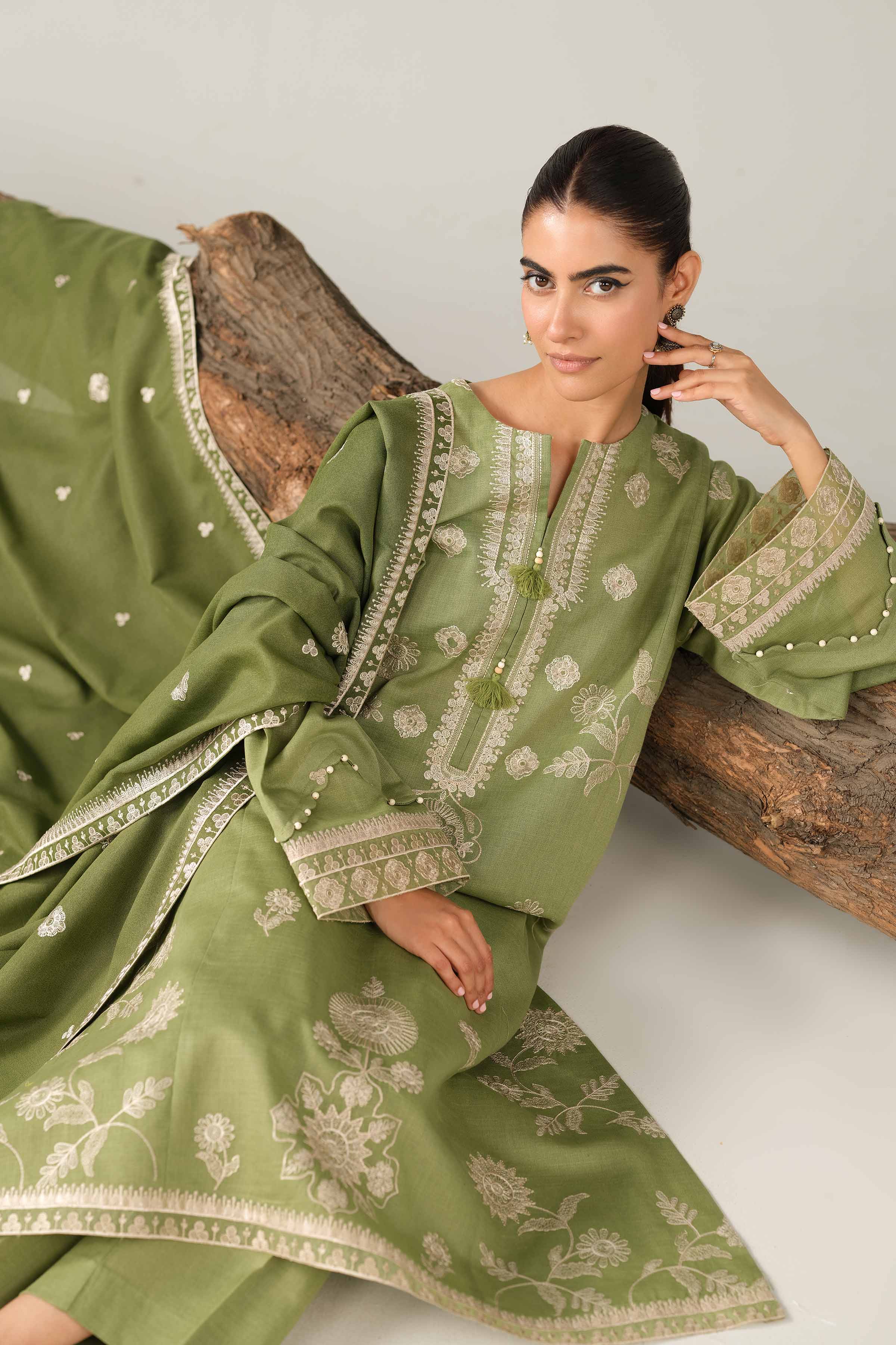 3 Piece - Embroidered Suit - 42503507