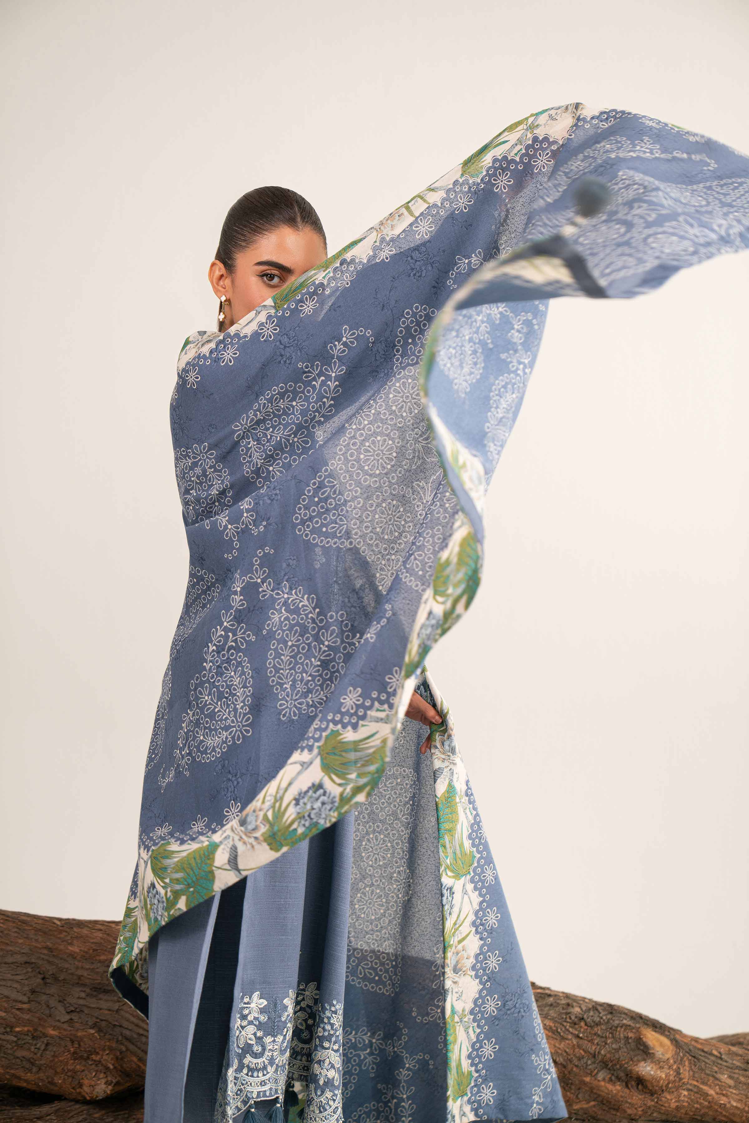 3 Piece - Printed Embroidered Suit - 42503511