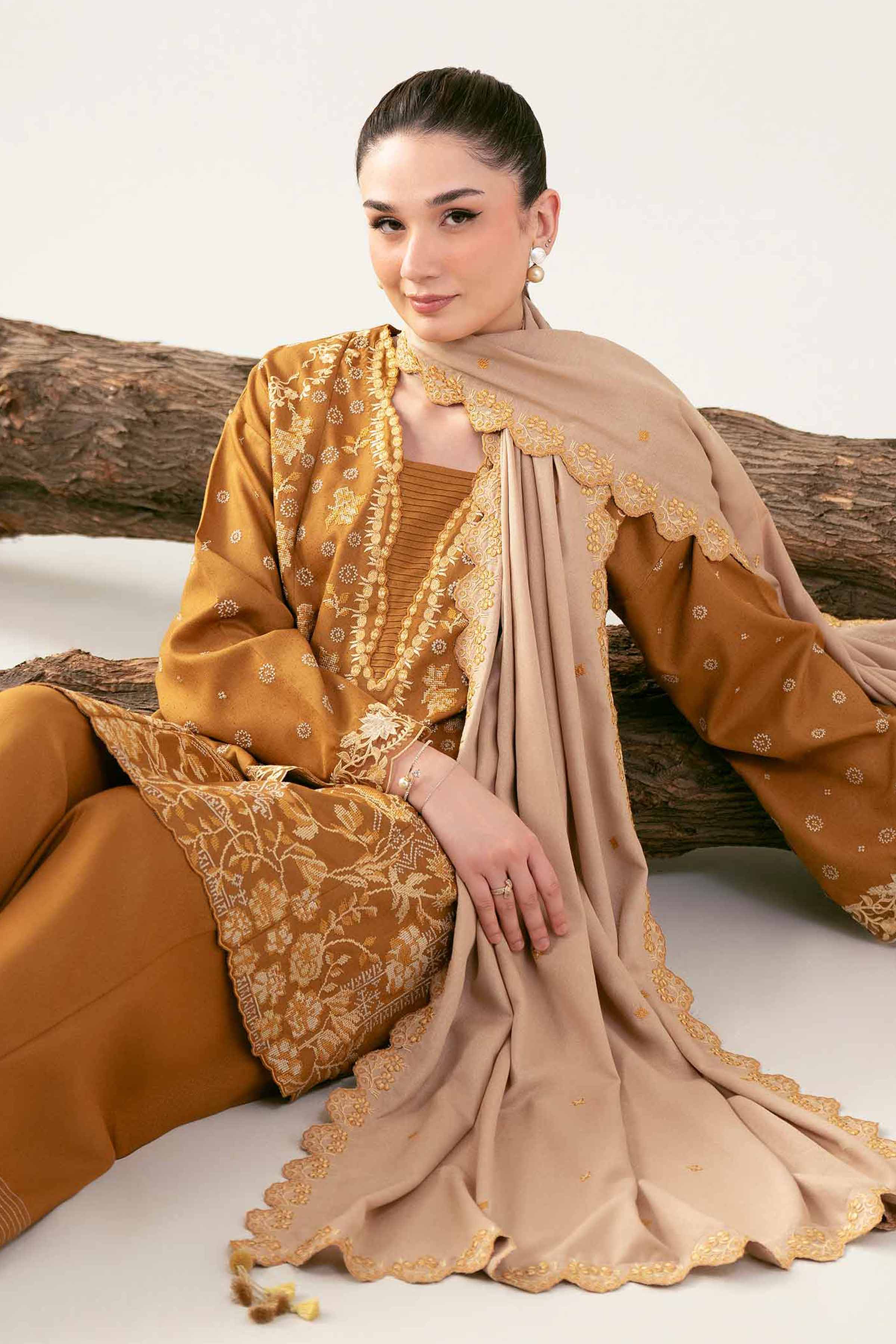 3 Piece - Embroidered Suit - 42503592