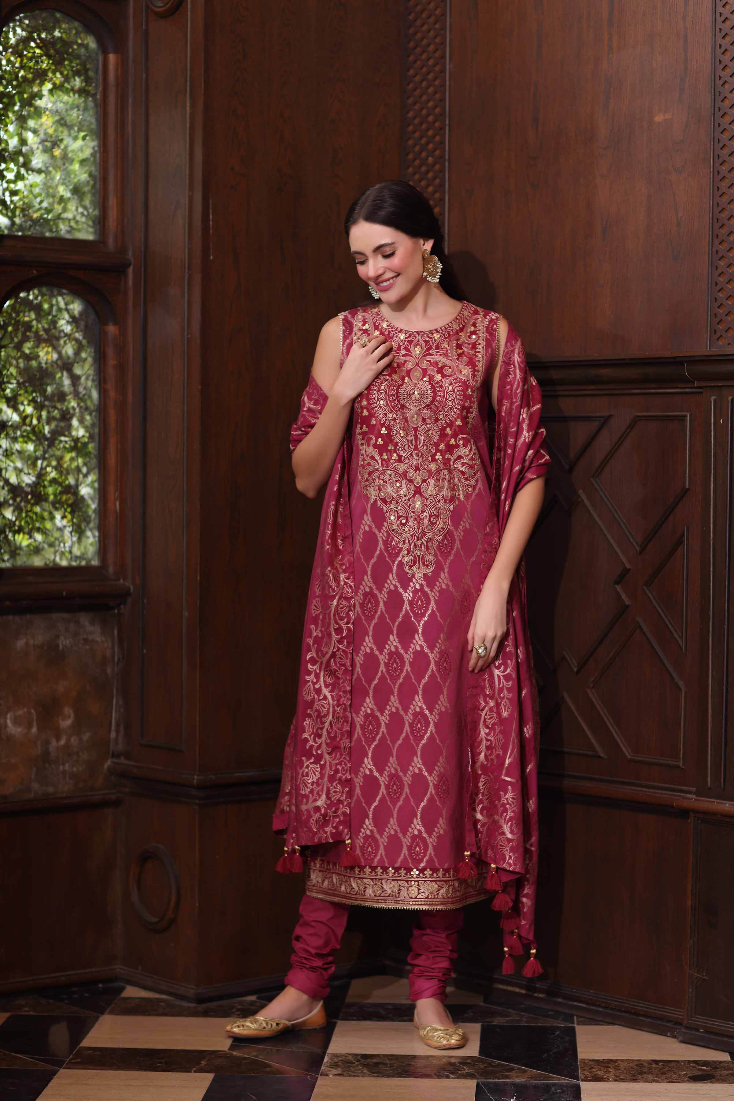 3 Piece - Embroidered Suit - 42503597