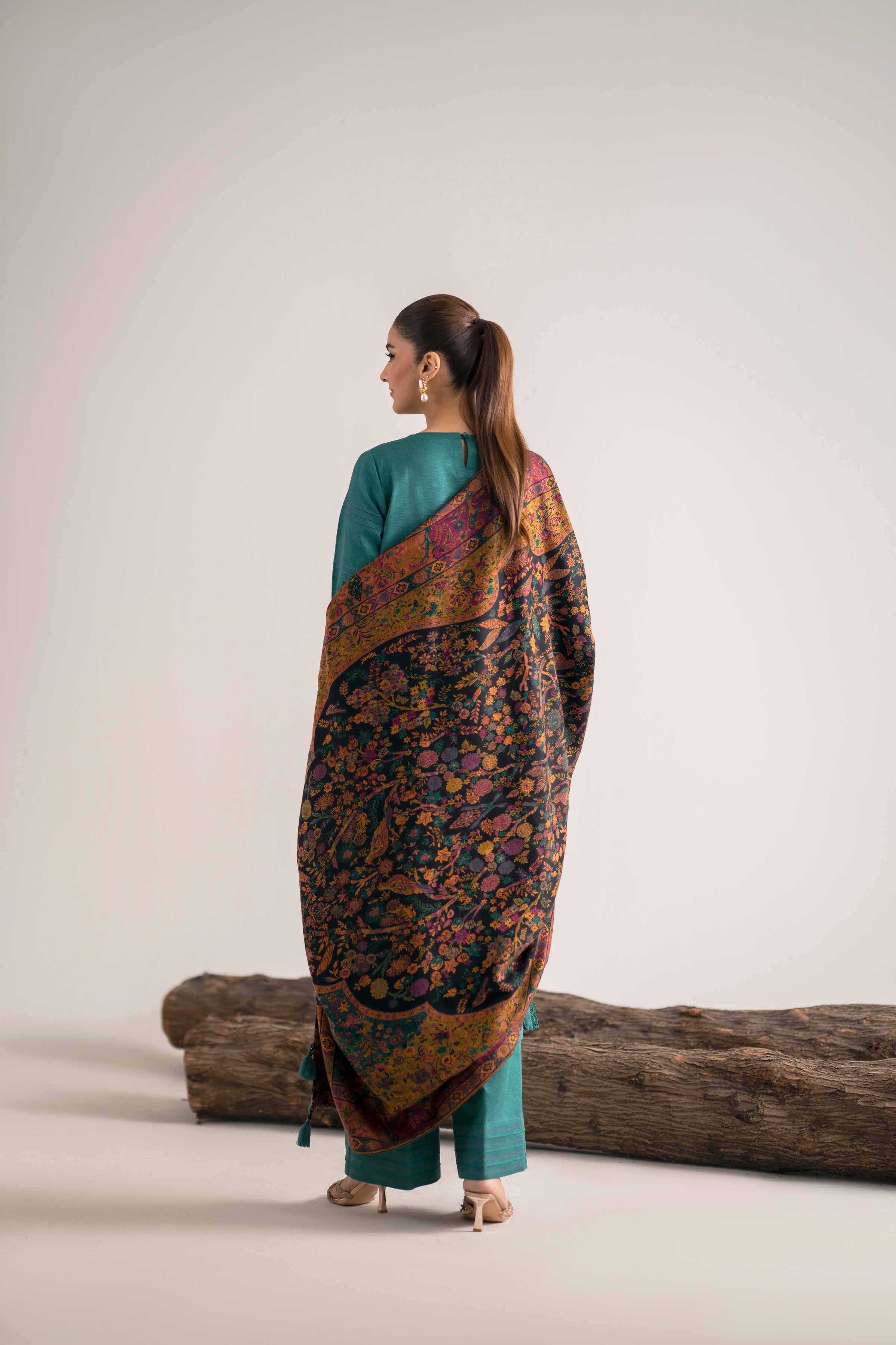 3 Piece - Embroidered Suit - 42503607