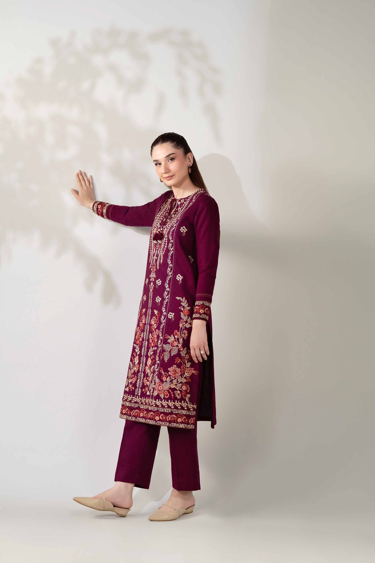 2 Piece - Embroidered Suit - 42503636