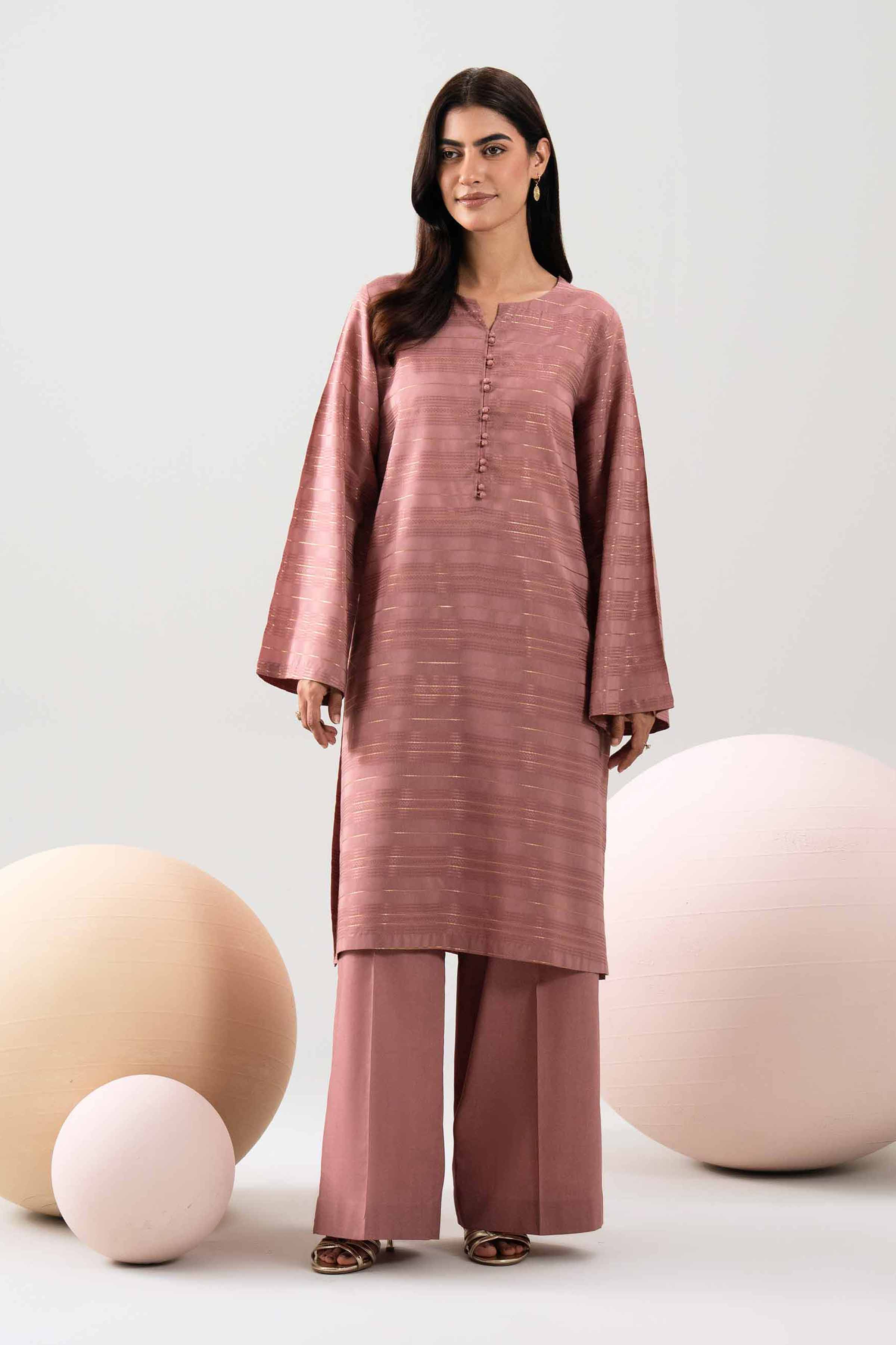 1 Piece - Dyed Loose Fabric - 42503997