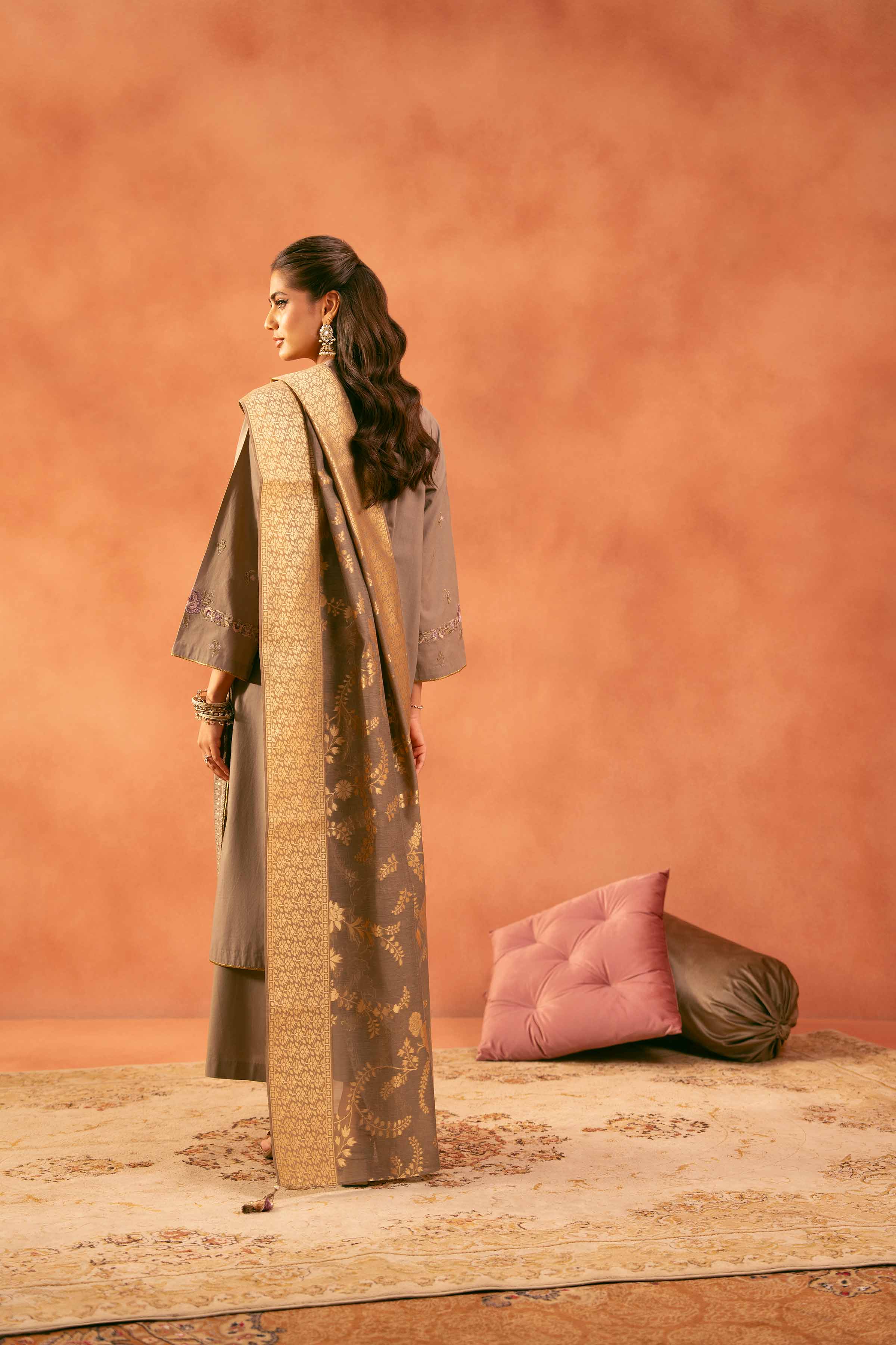 3 Piece - Embroidered Suit - 42519102