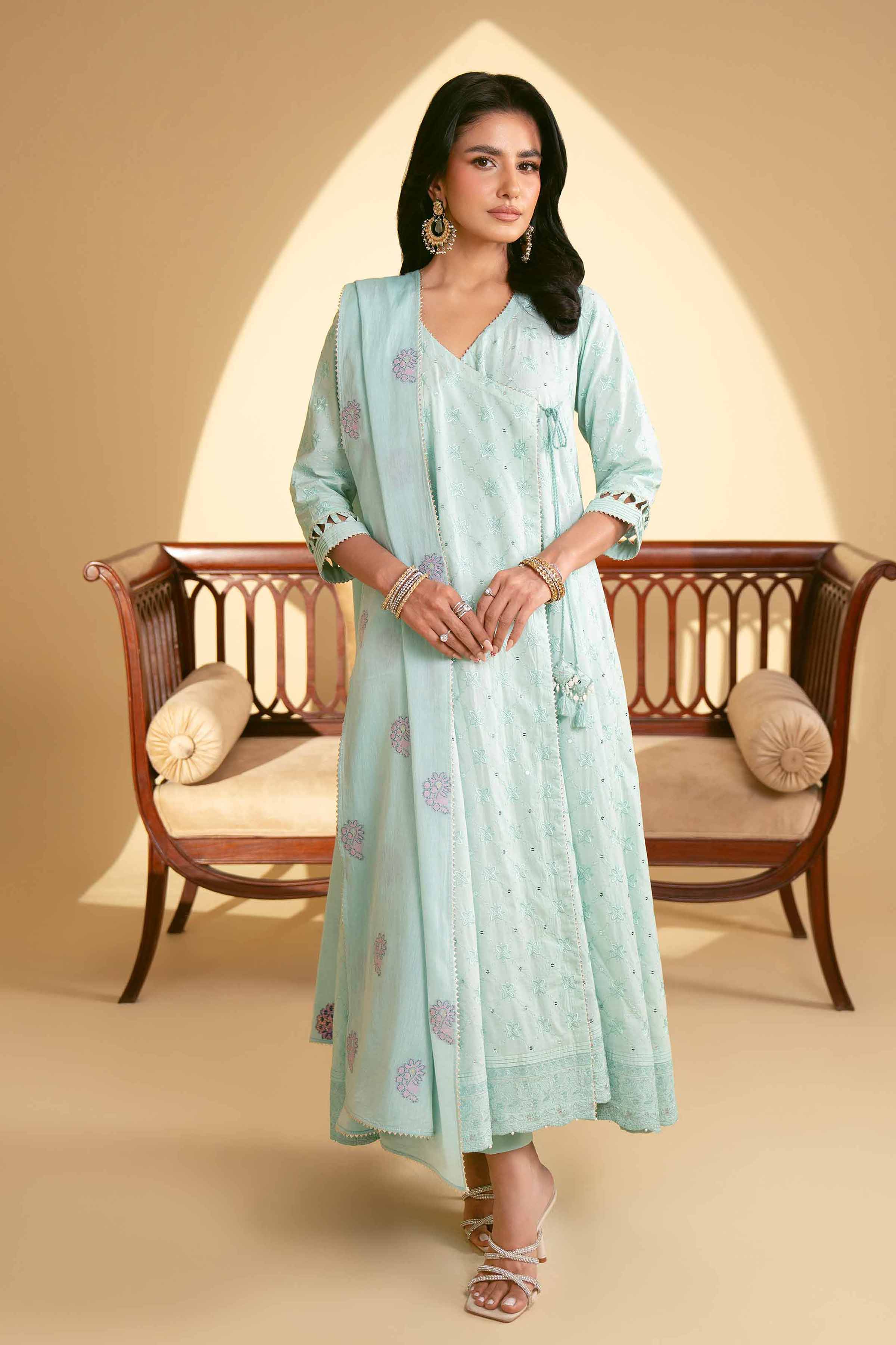 3 Piece - Embroidered Suit - 42519187