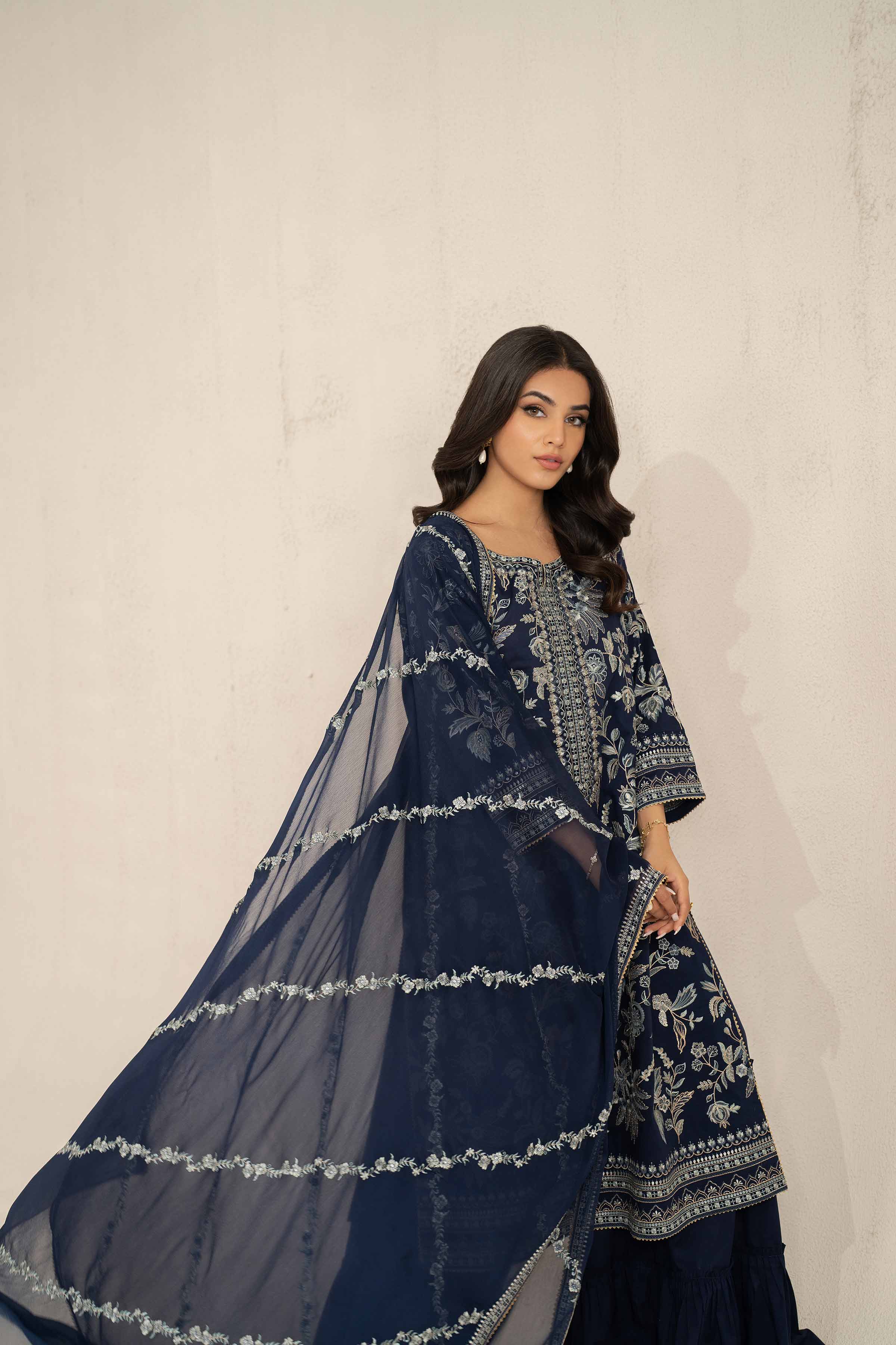 3 Piece - Embroidered Suit - 42519191