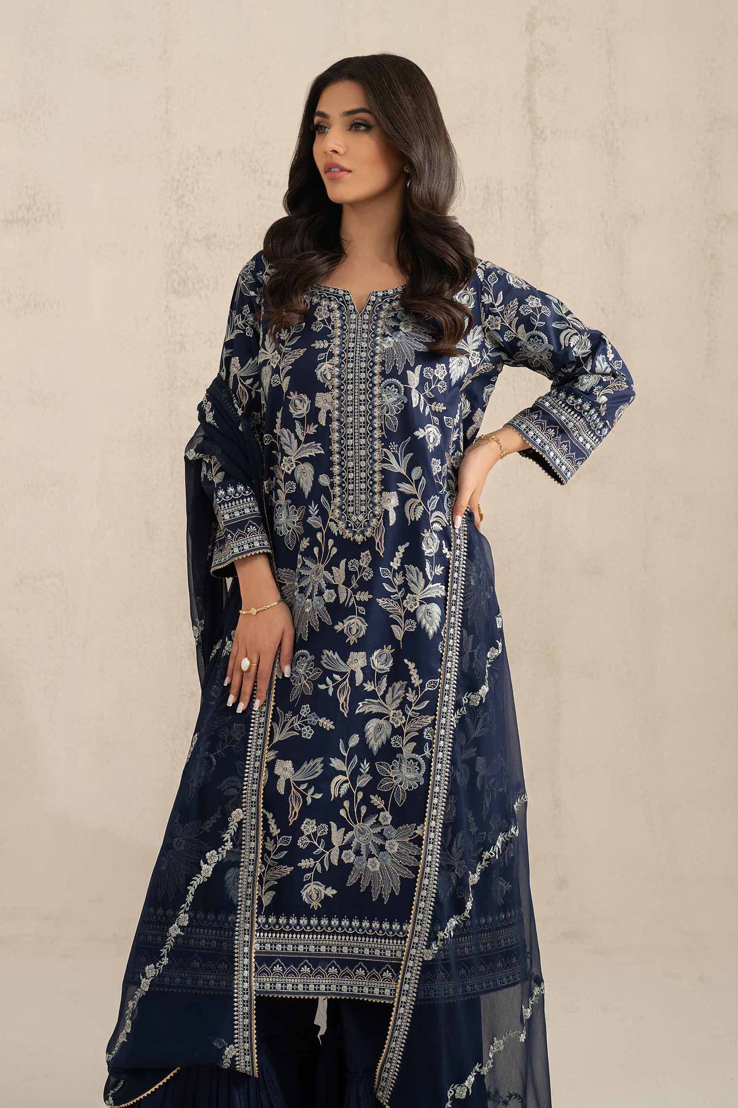 3 Piece - Embroidered Suit - 42519191