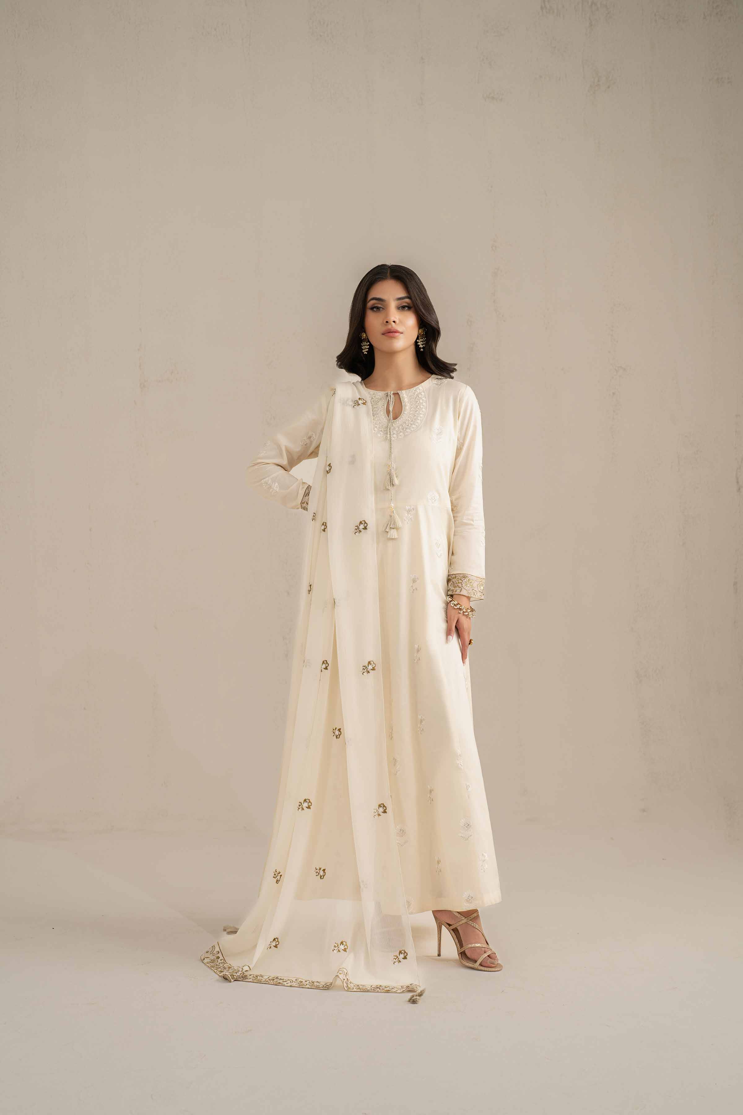 2 Piece - Embroidered Suit - 42519198