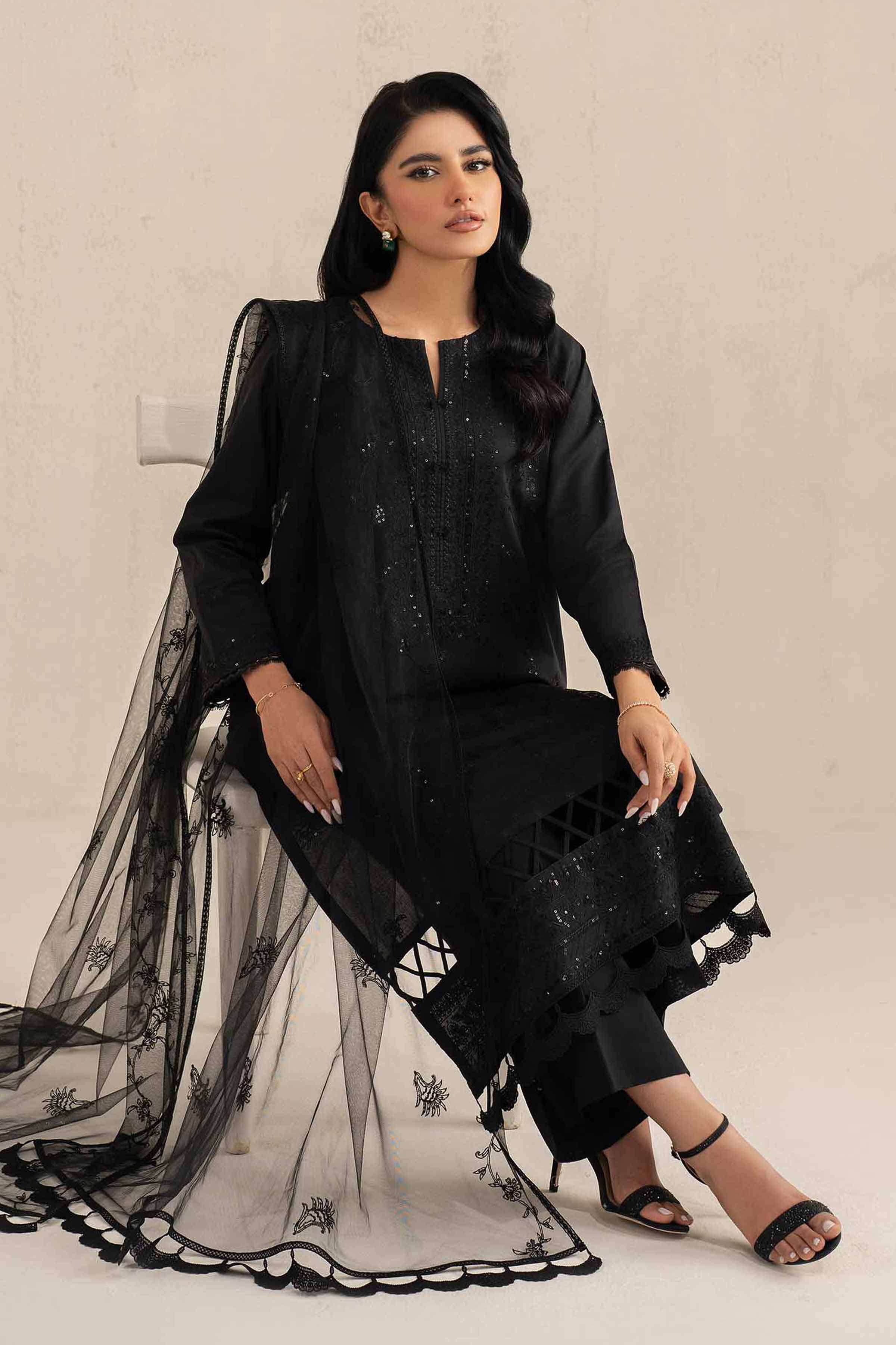 3 Piece - Embroidered Suit - 42519414