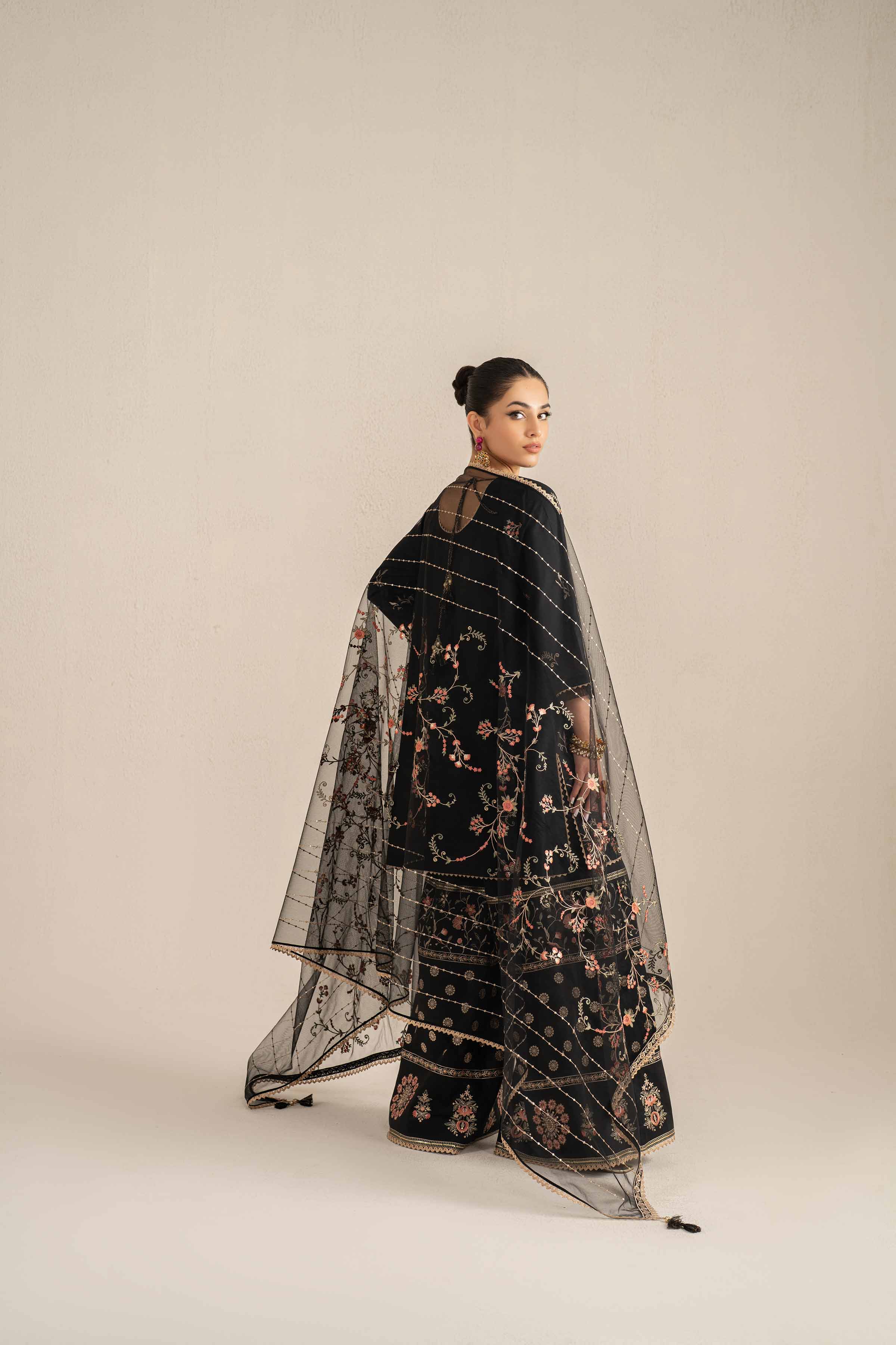 3 Piece - Embroidered Suit - 42519415