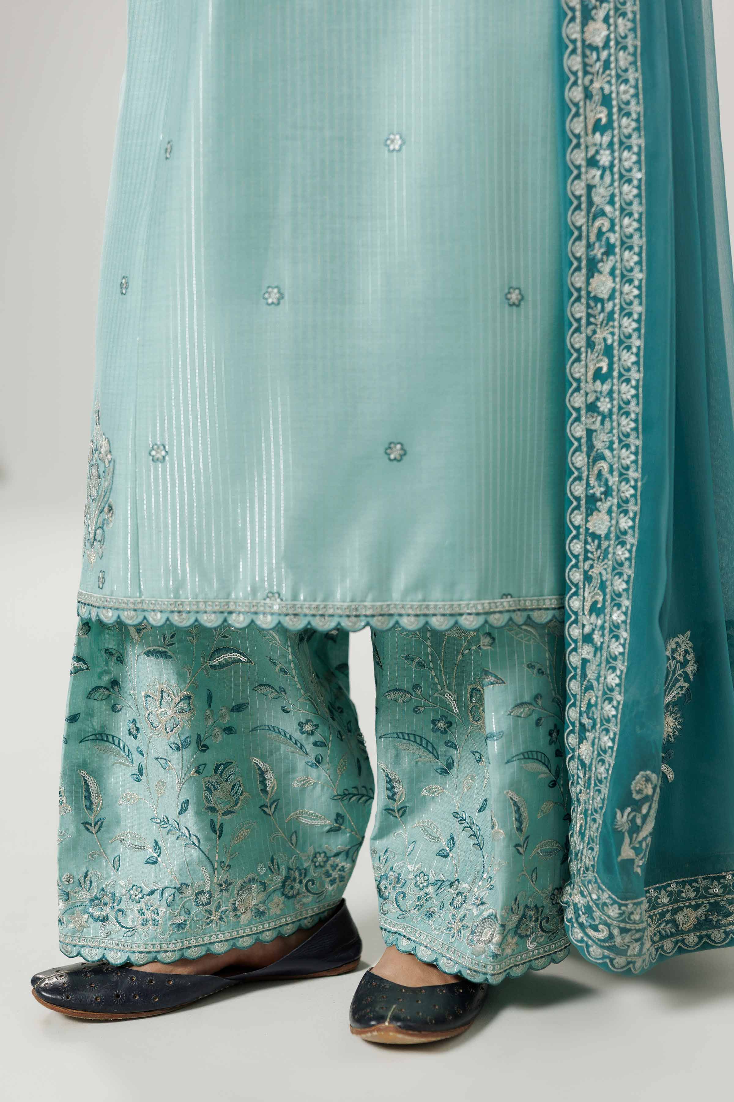 3 Piece - Embroidered Suit - 42519623