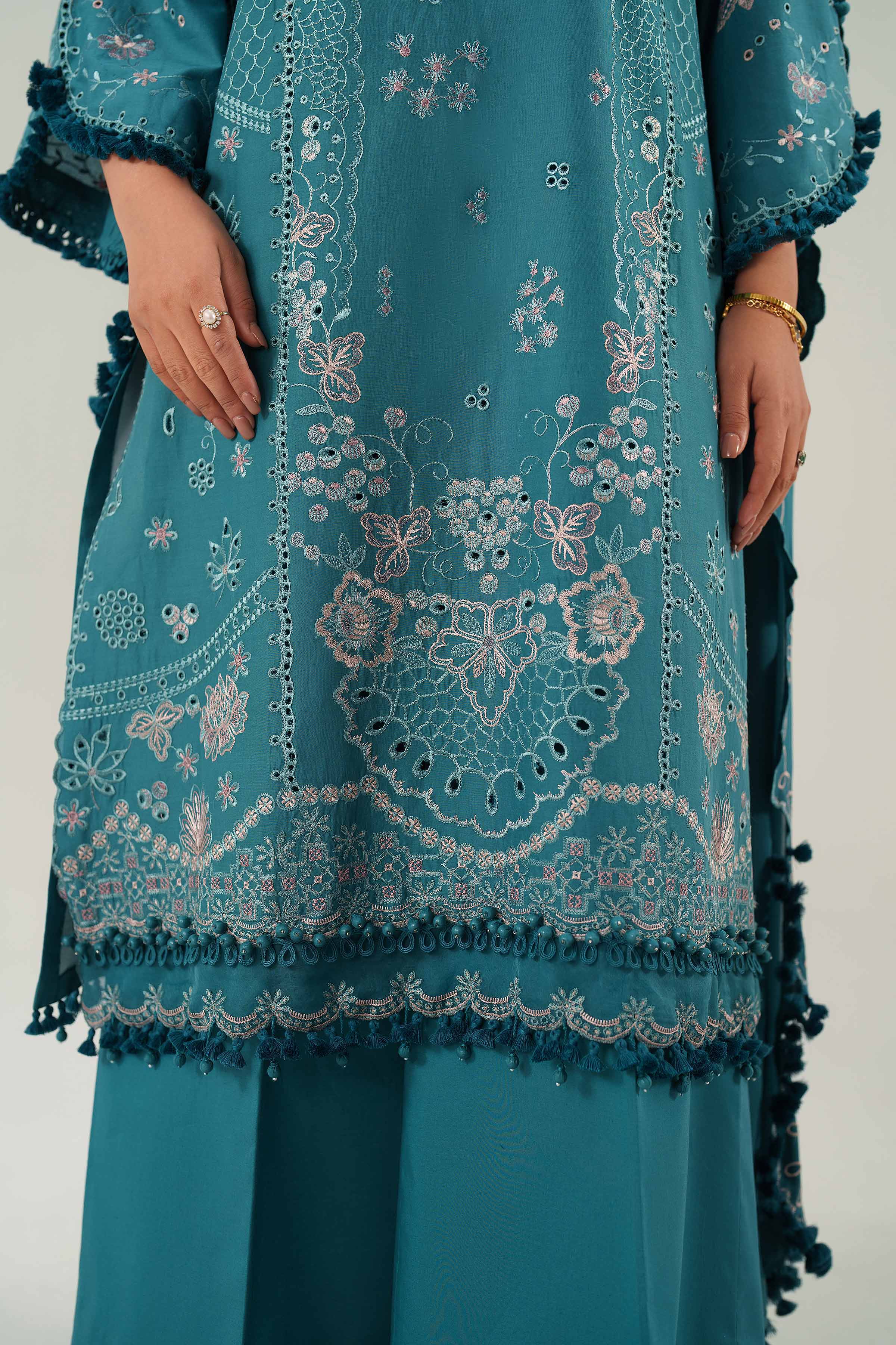 3 Piece - Embroidered Suit - 42601292